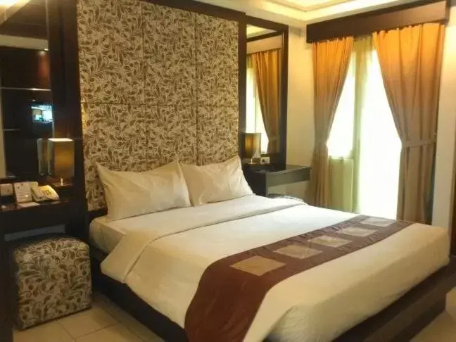 Superior Double Room - single occupancy in Metro Hotel Jababeka Superior Double Room - single occupancy in Metro Hotel Jababeka