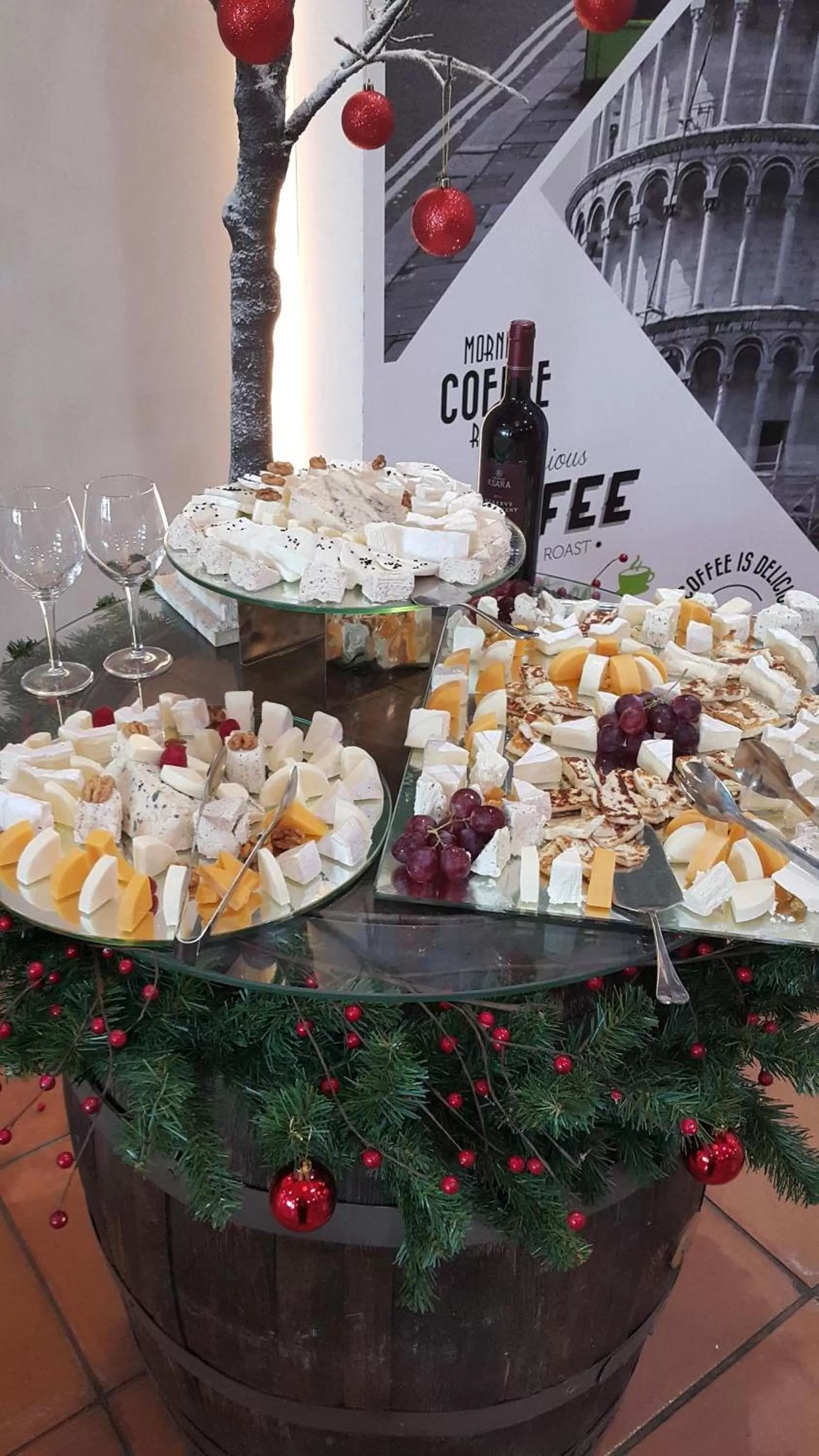 Restaurant/places to eat, Food in Country Lodge Hotel & Resort Beirut