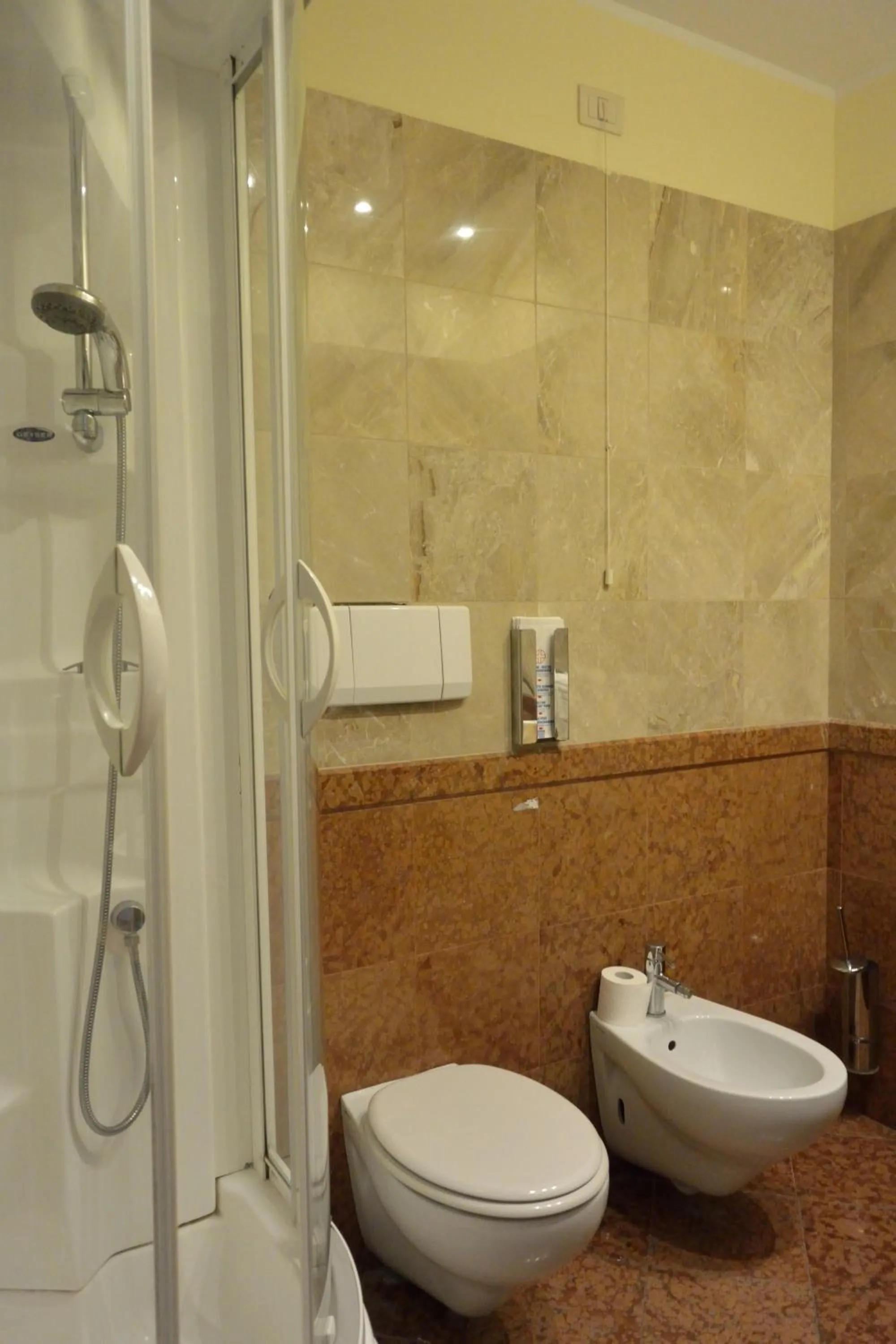 Bathroom in Hotel Columbus