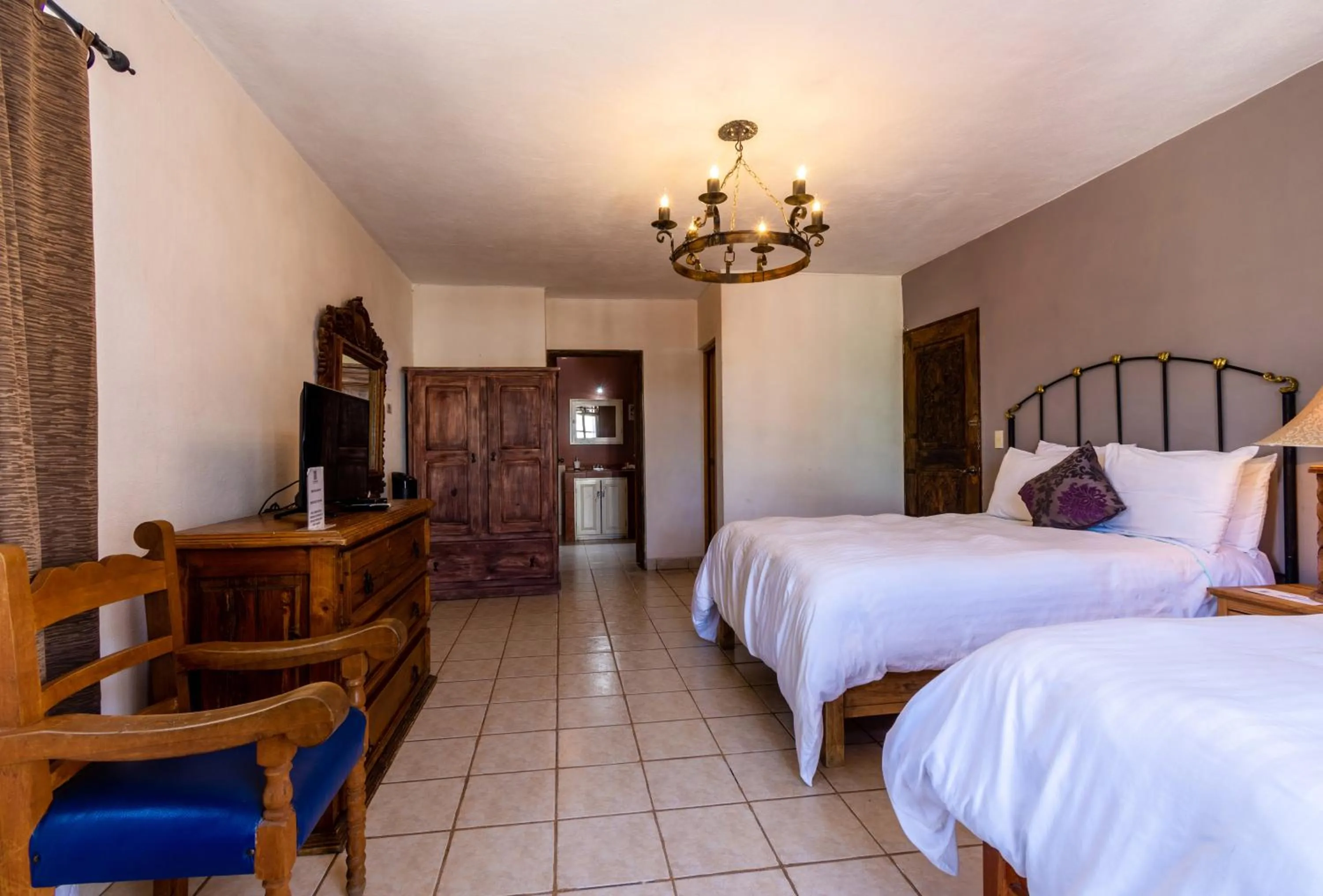 Photo of the whole room in Hotel Casa Santamaría