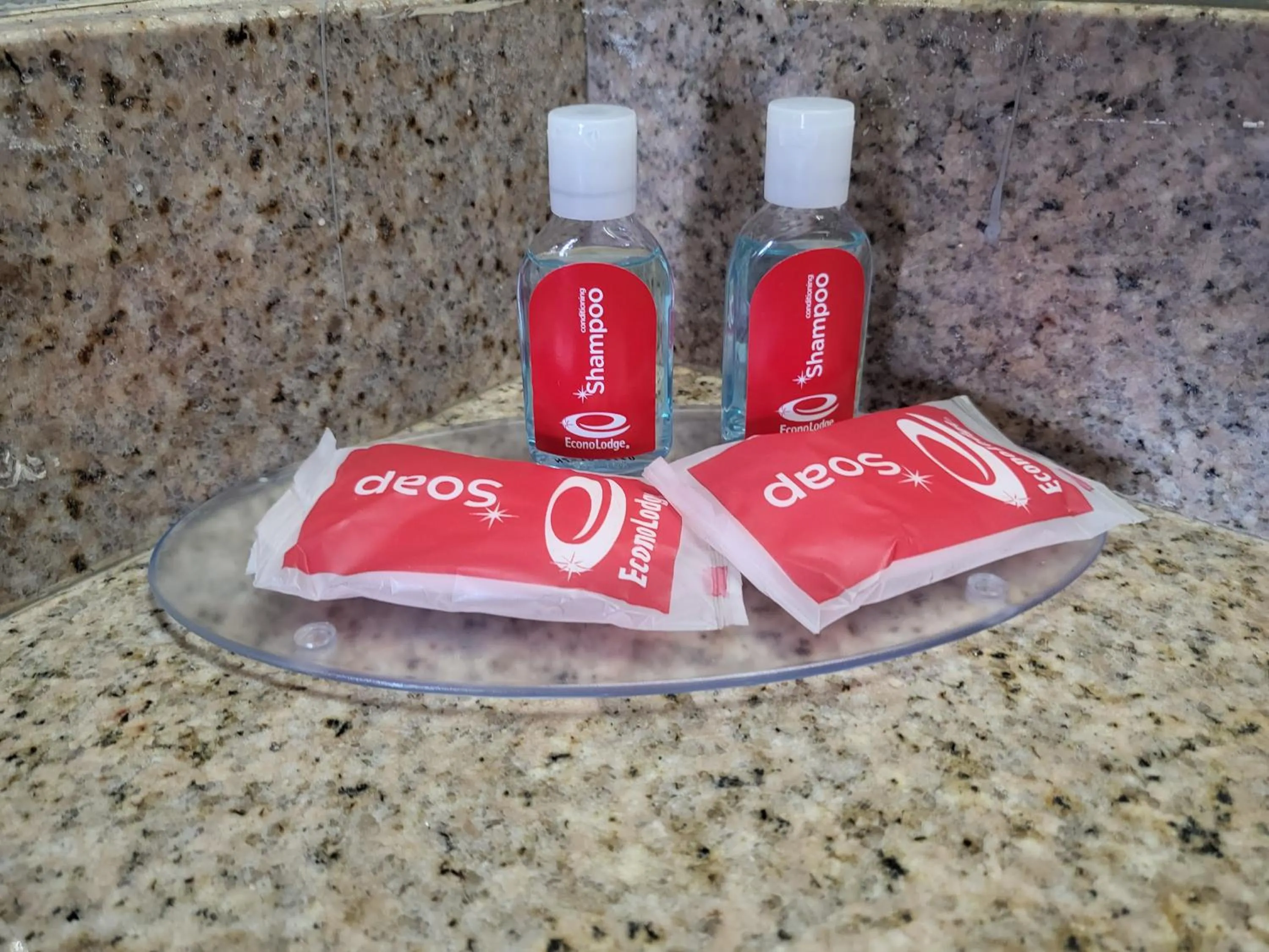 Bathroom in Econolodge