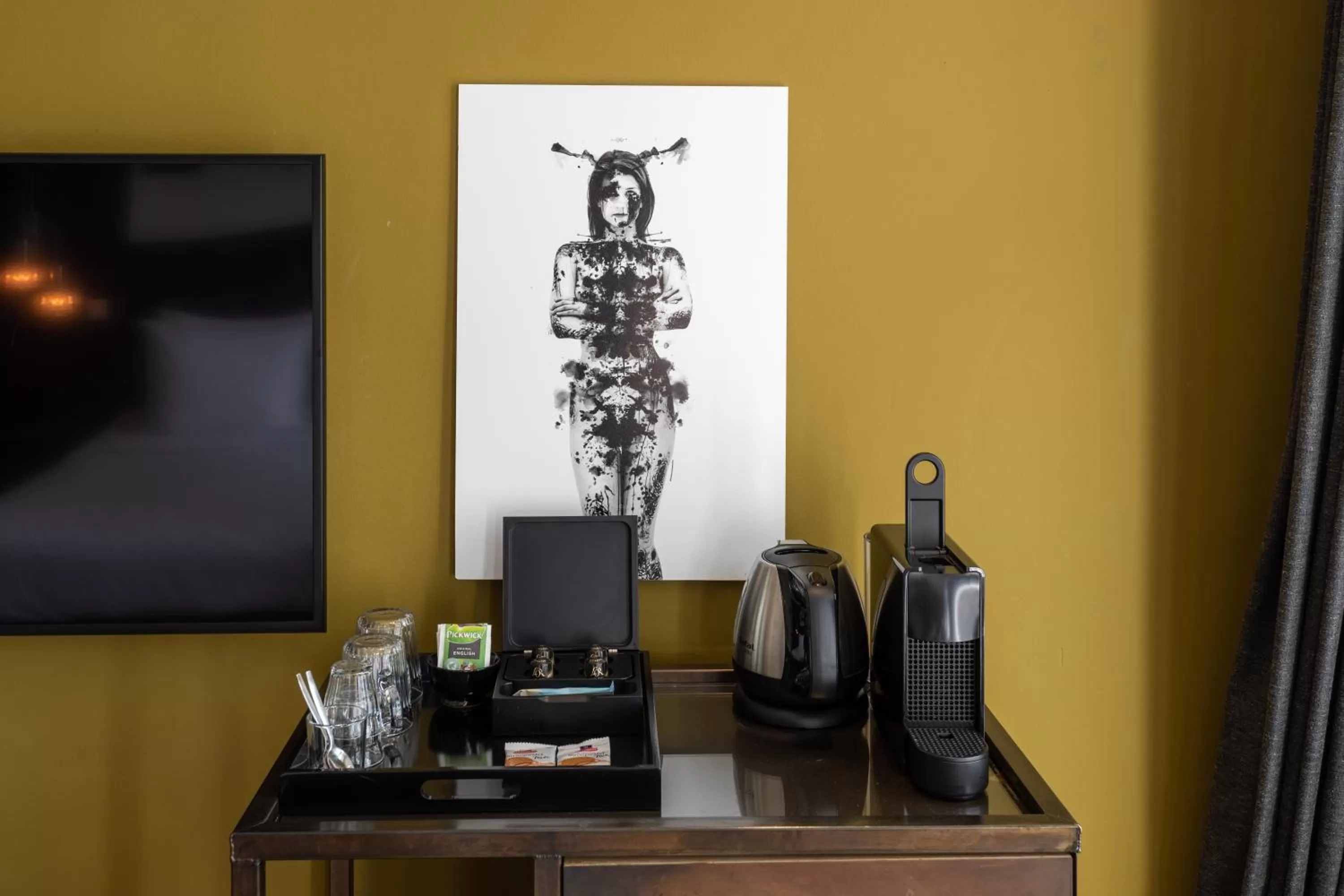 Coffee/tea facilities in Weber Hotel 397