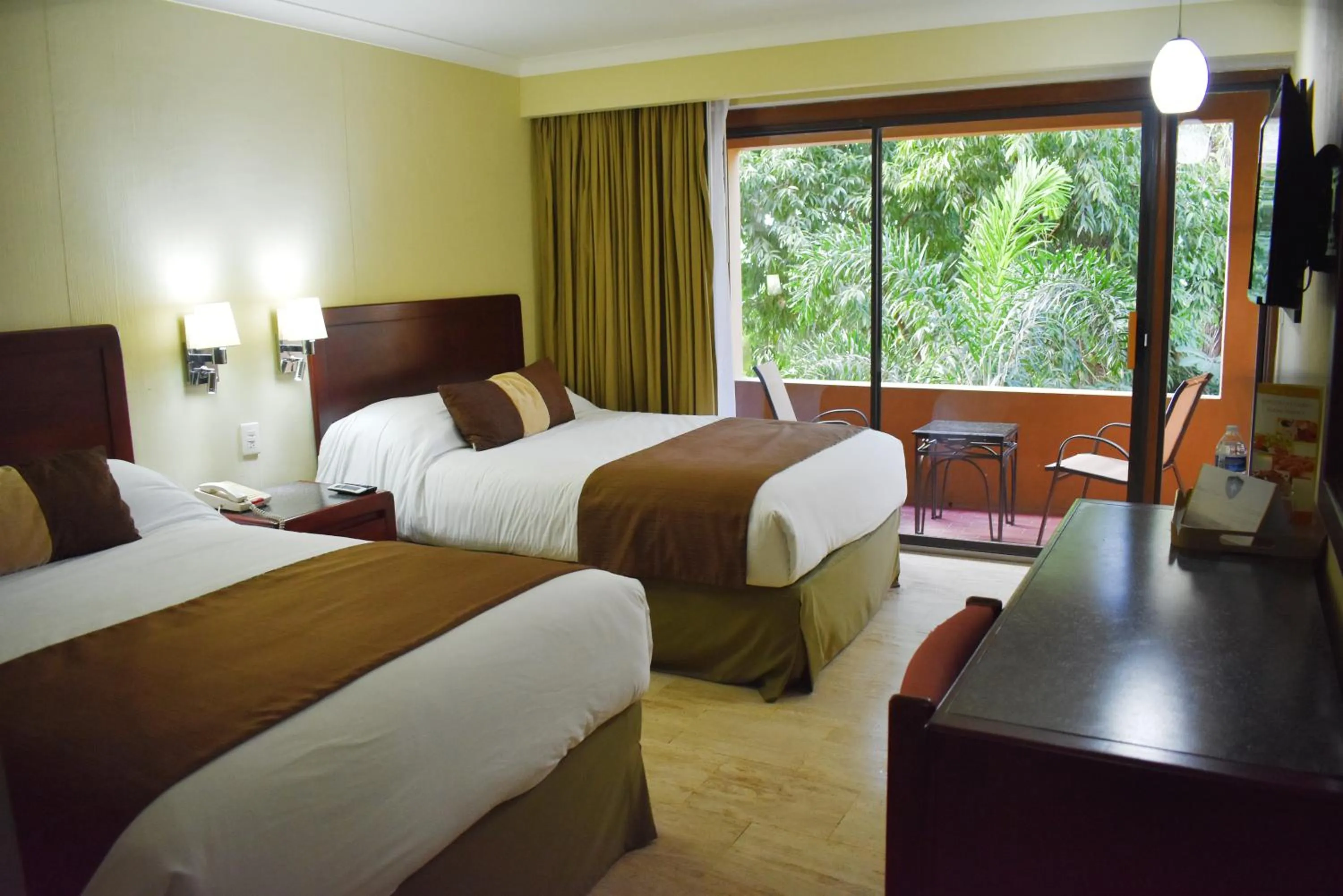 Bed in Hotel San Luis Lindavista