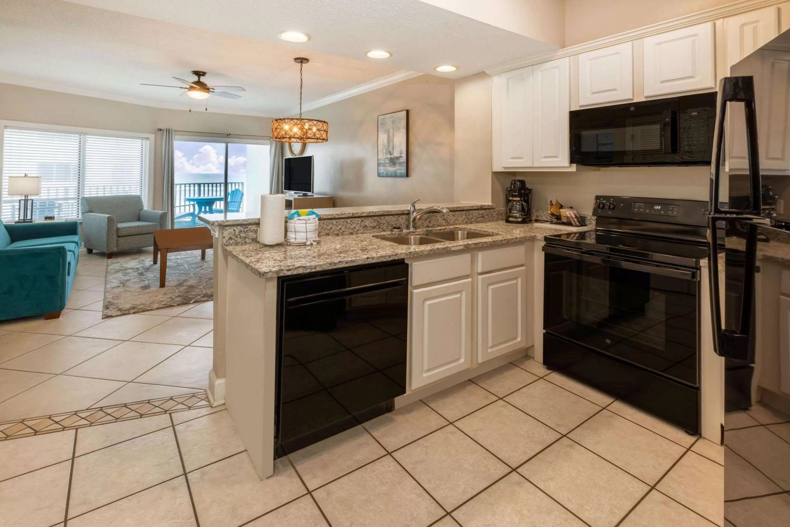 Kitchen or kitchenette in Palm Beach Resort Orange Beach a Ramada by Wyndham