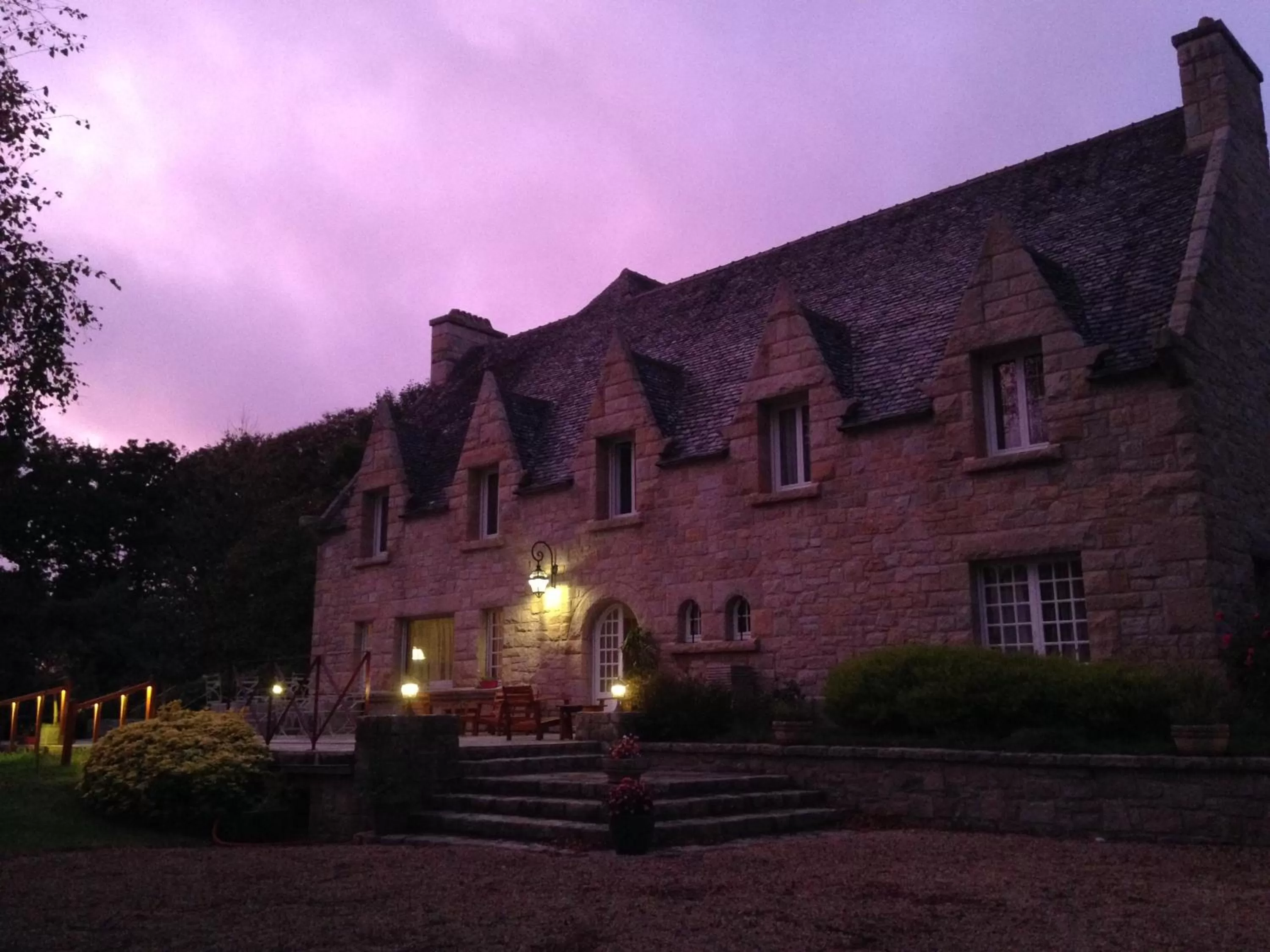 Facade/entrance, Property Building in KerBlondel