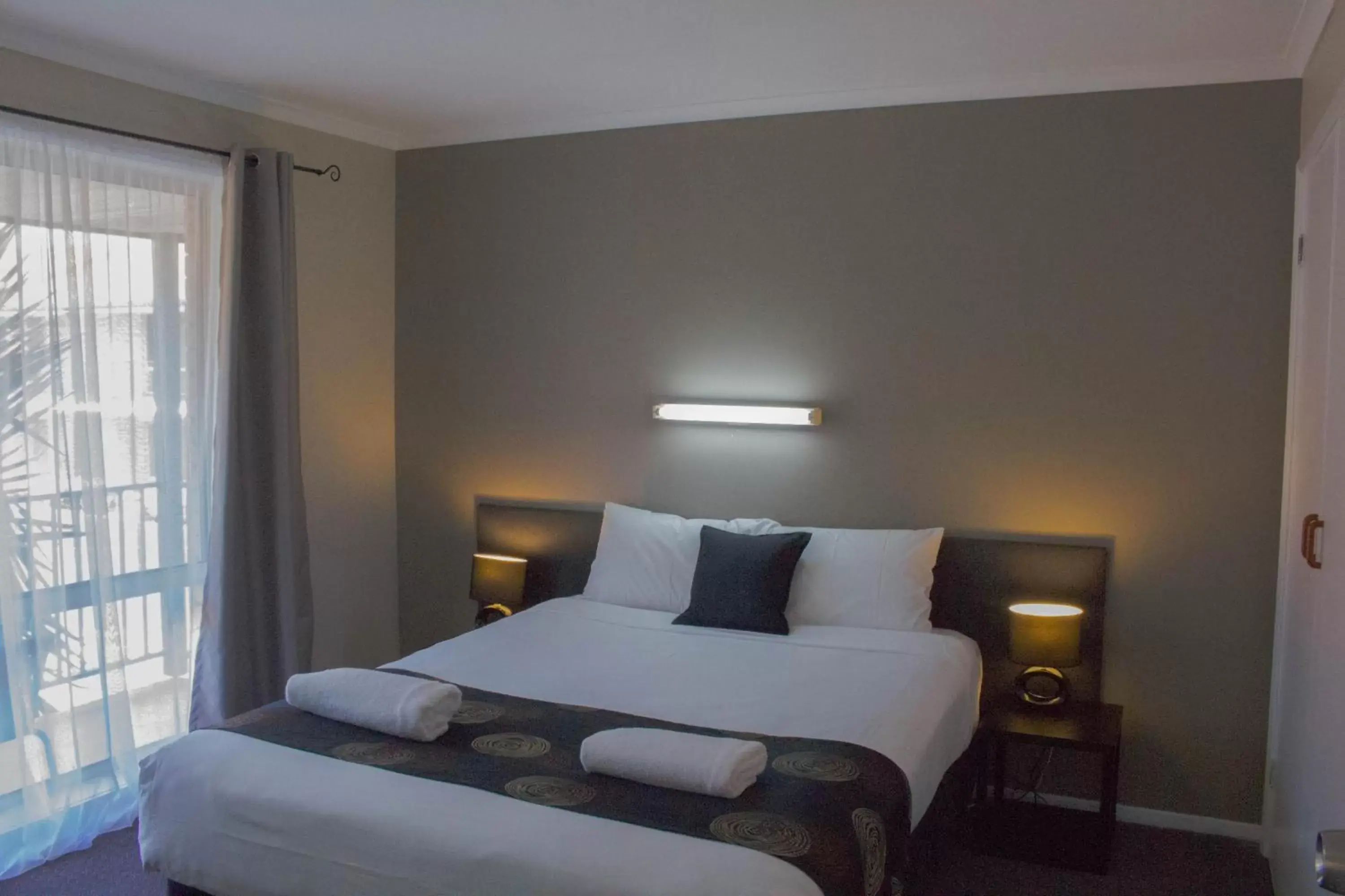 Two-Bedroom Apartment in Blue Whale Motor Inn & Apartments Two-Bedroom Apartment in Blue Whale Motor Inn & Apartments