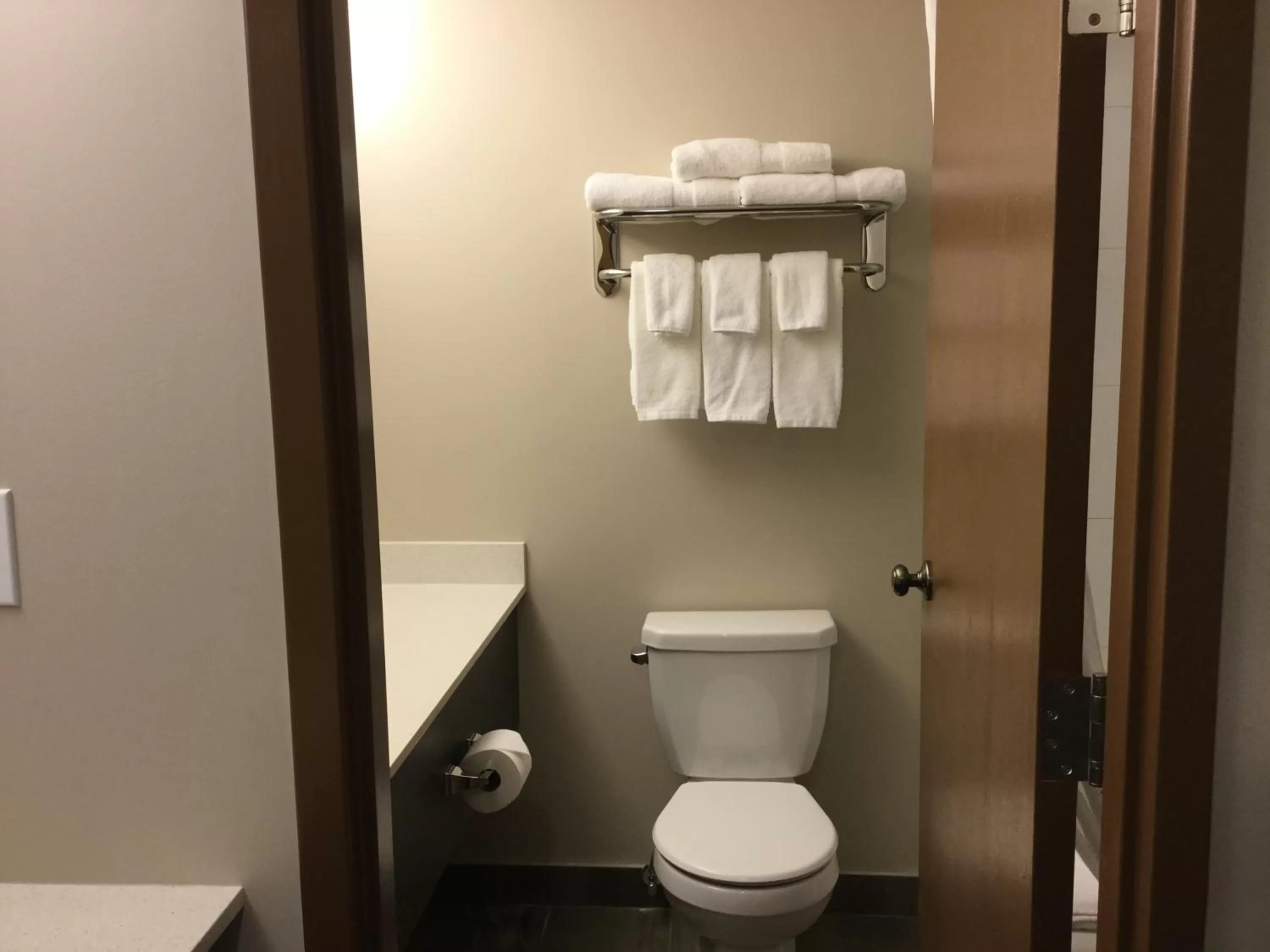 King Room - Mobility Access/Non-Smoking in Super 8 by Wyndham Spruce Grove