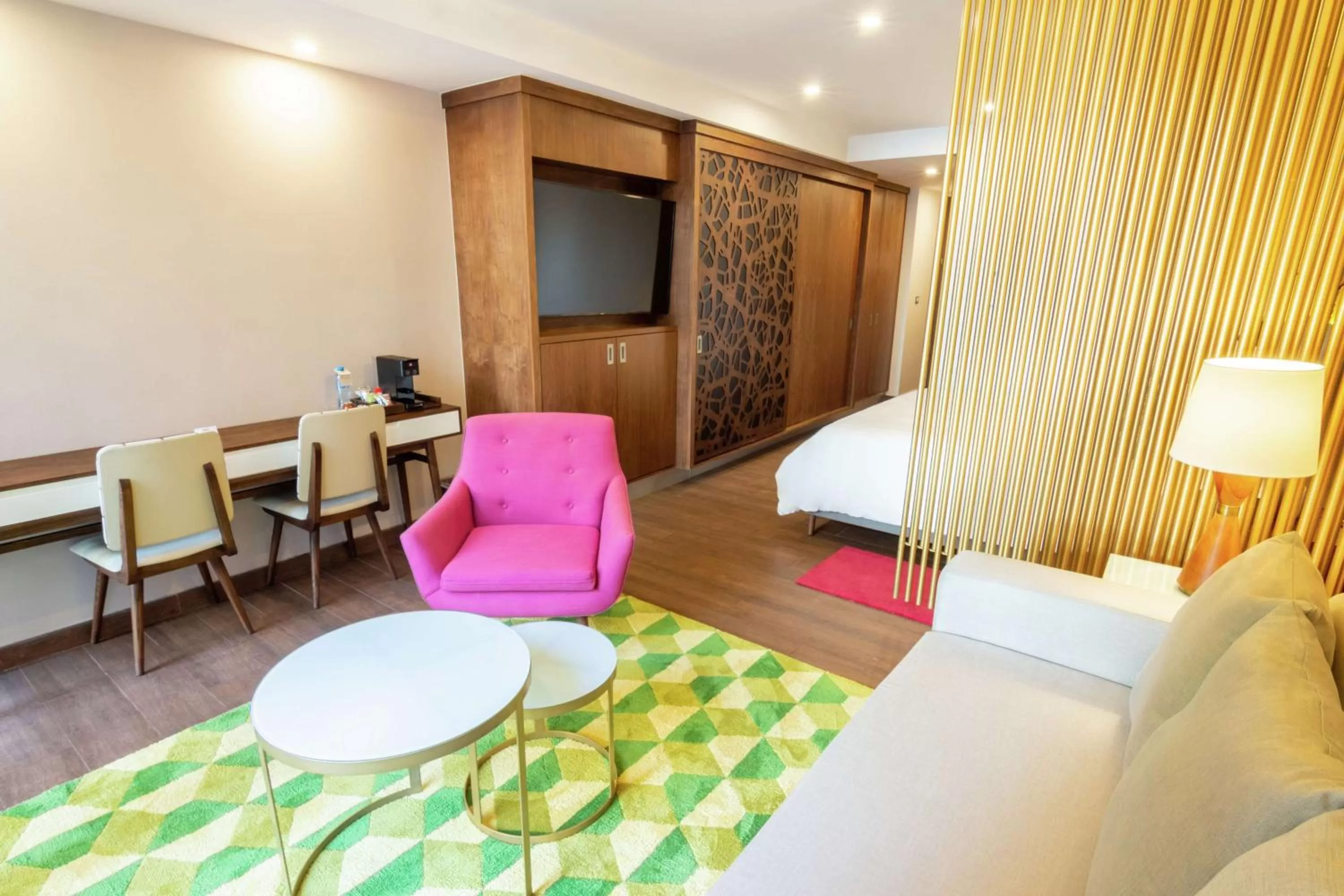 Bedroom, Bed in The Fives Downtown Hotel & Residences, Curio Collection by Hilton