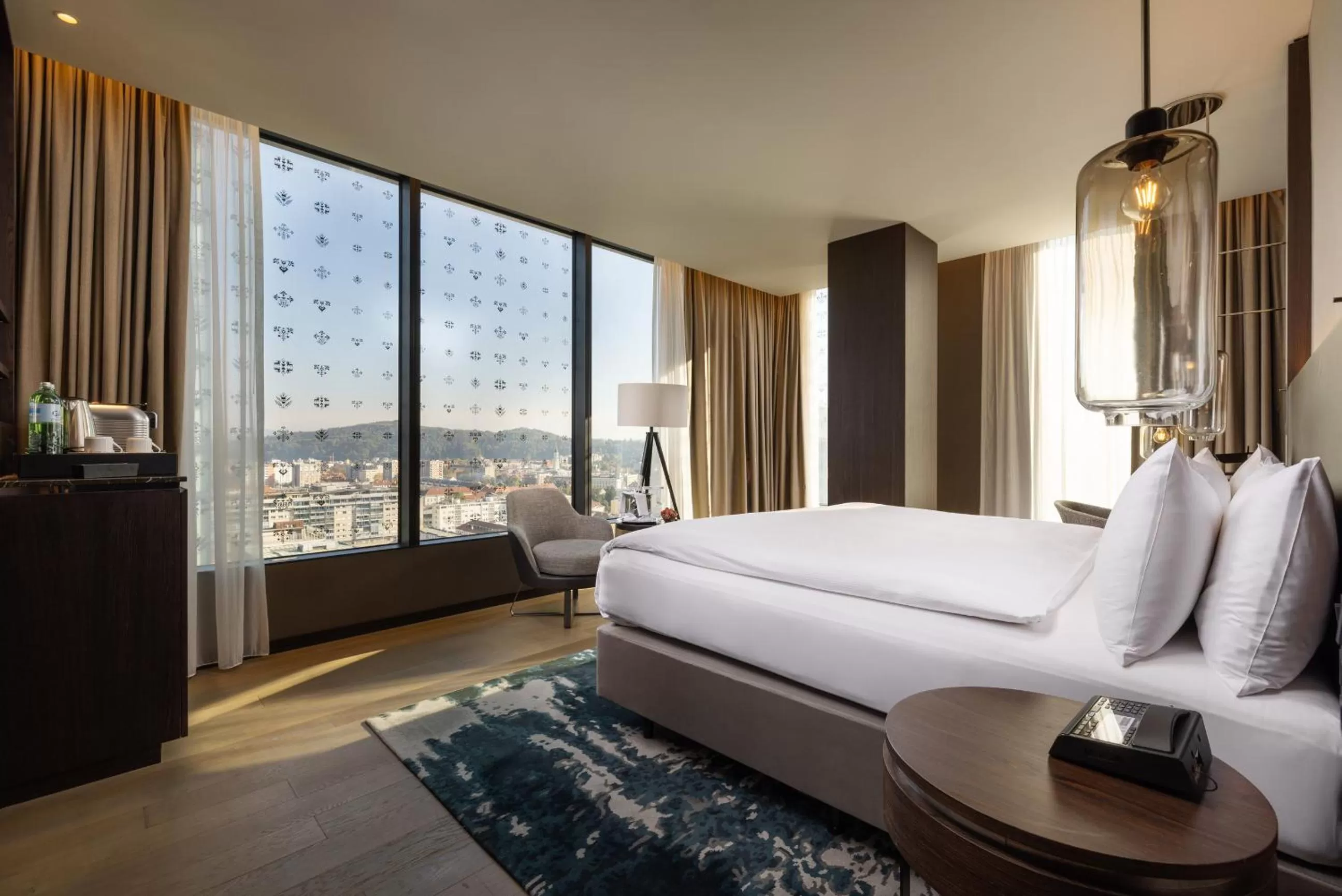 City view, Bed in InterContinental - Ljubljana by IHG