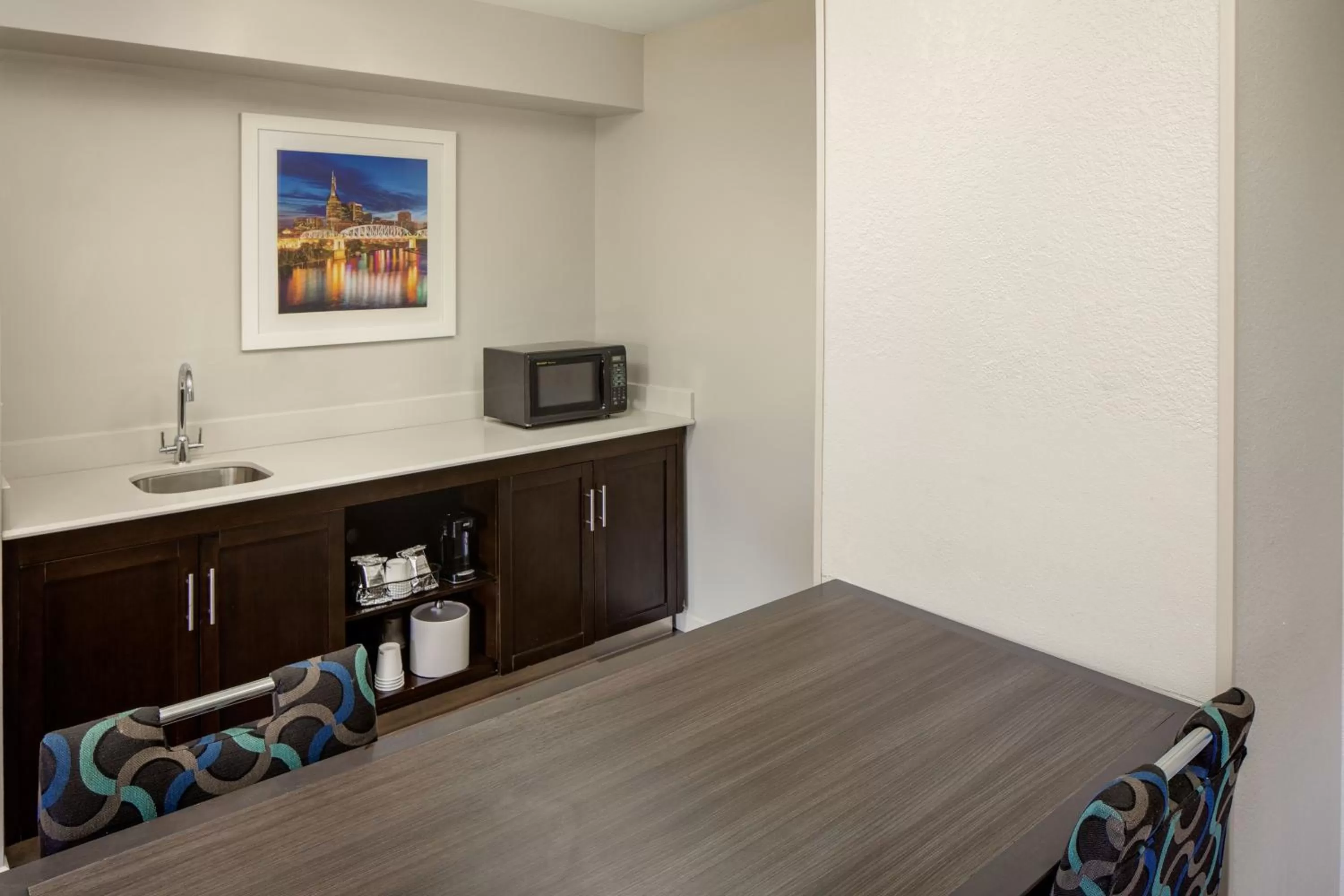 Kitchen or kitchenette in Hampton Inn & Suites Nashville-Airport