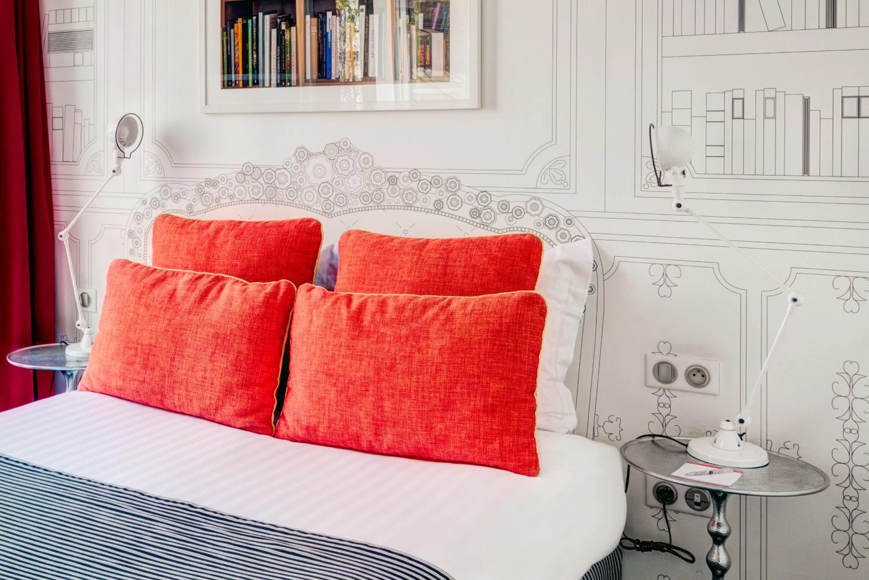 Bedroom in Hotel Joyce - Astotel