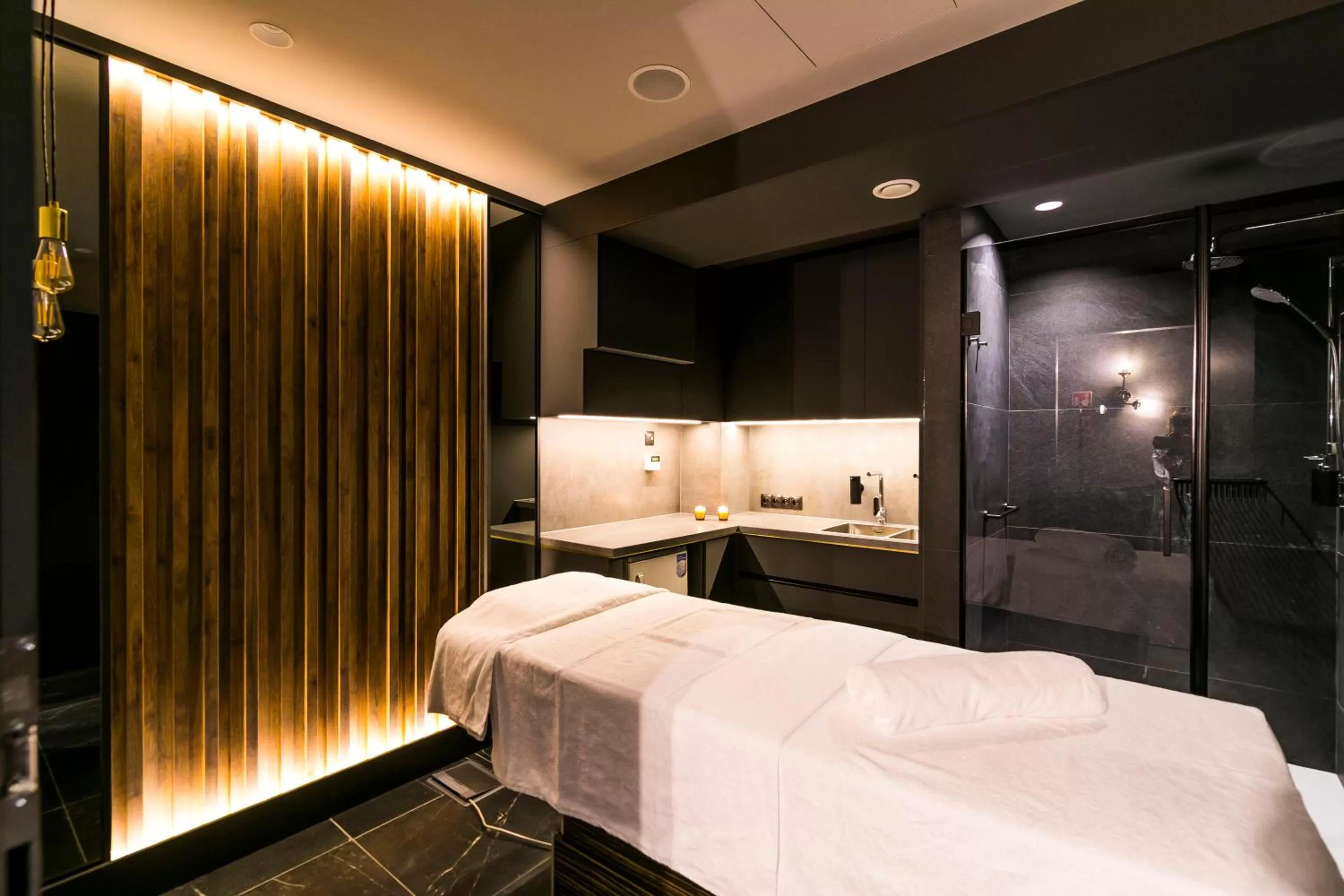 Spa and wellness centre/facilities, Bed in Radisson Blu Hotel Sopot