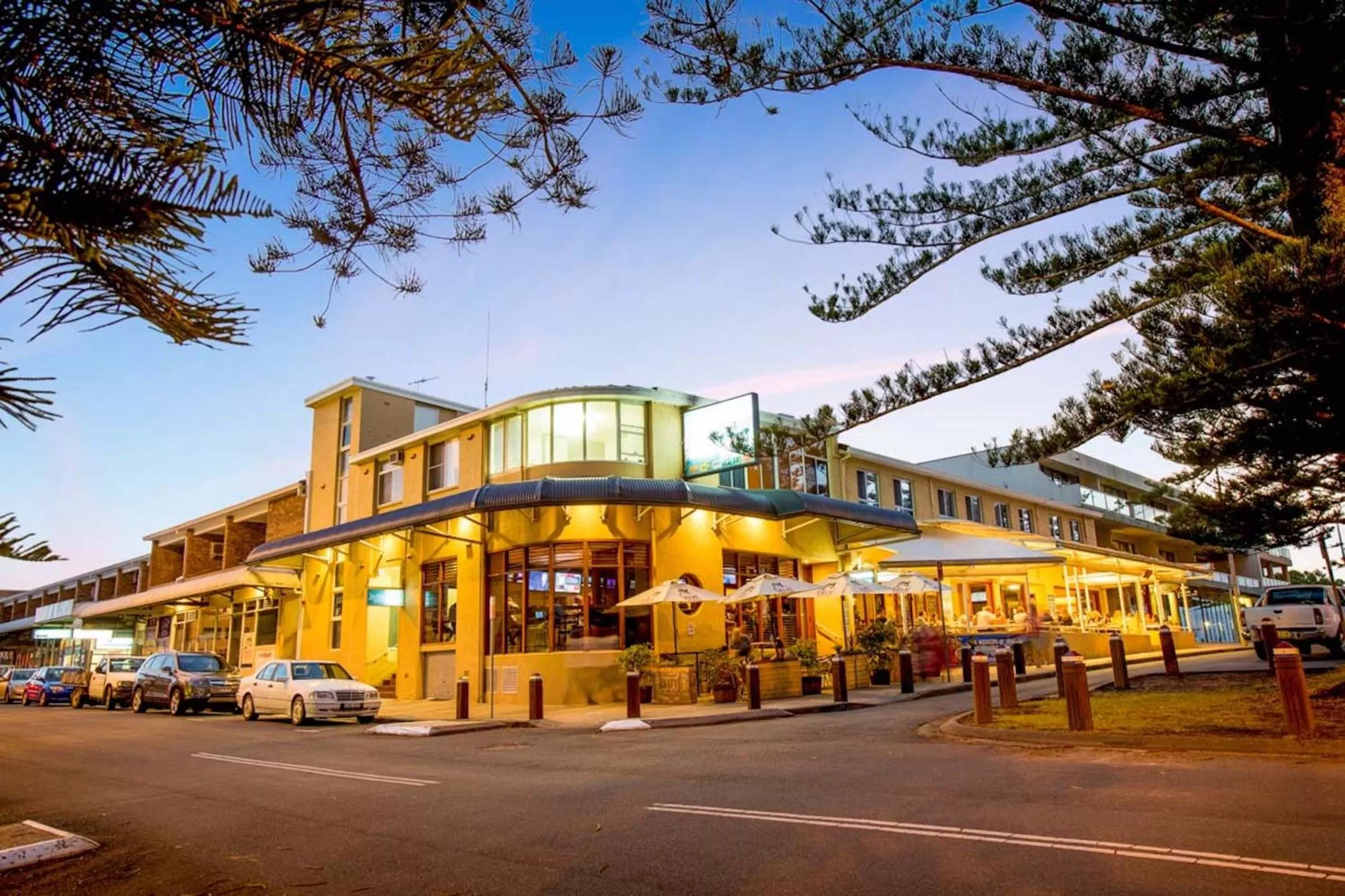 Facade/entrance in Seabreeze Beach Hotel