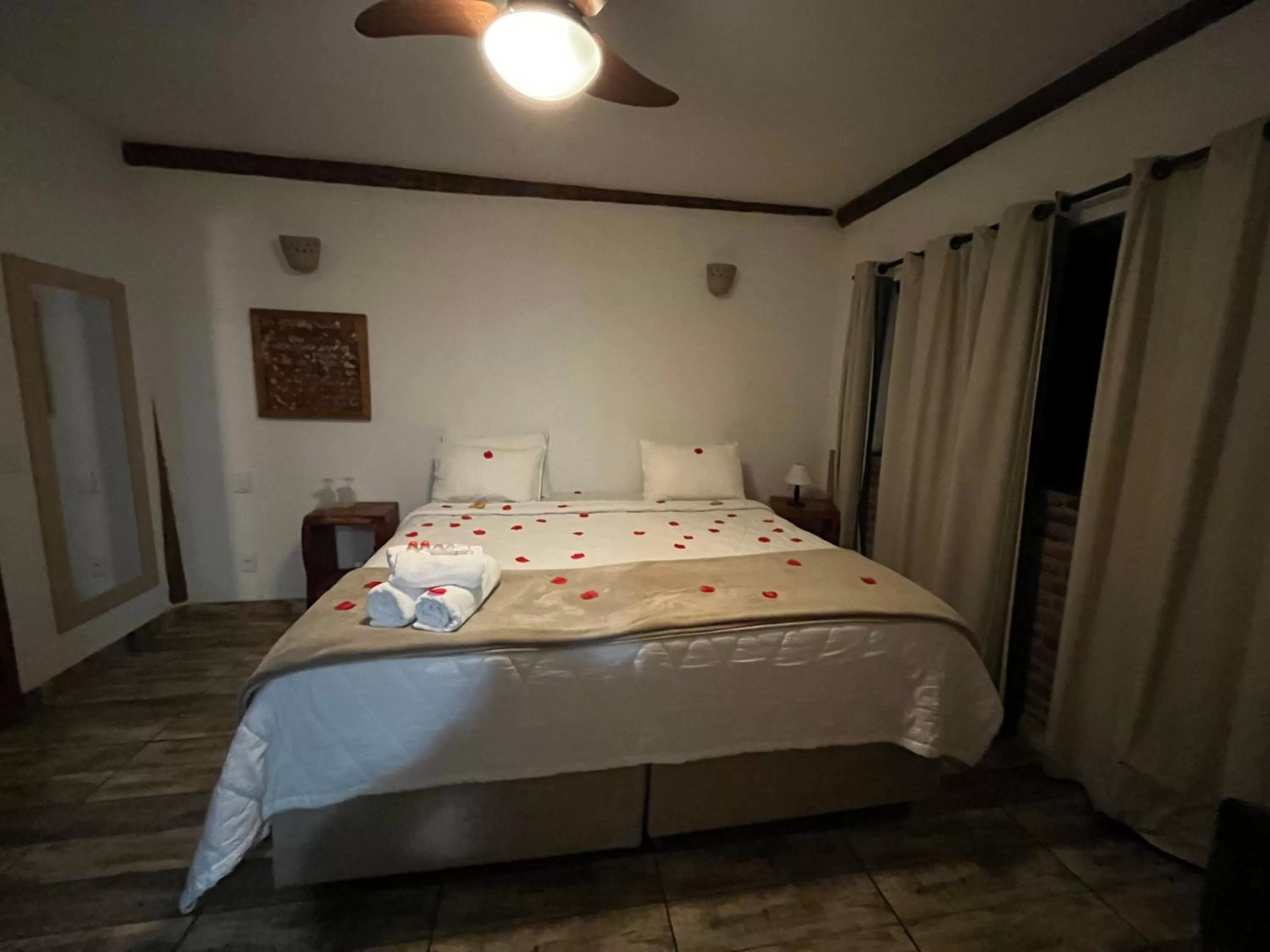 Bed in A Mi Manera Bistro, Pousada e Cervejaria Artesanal!