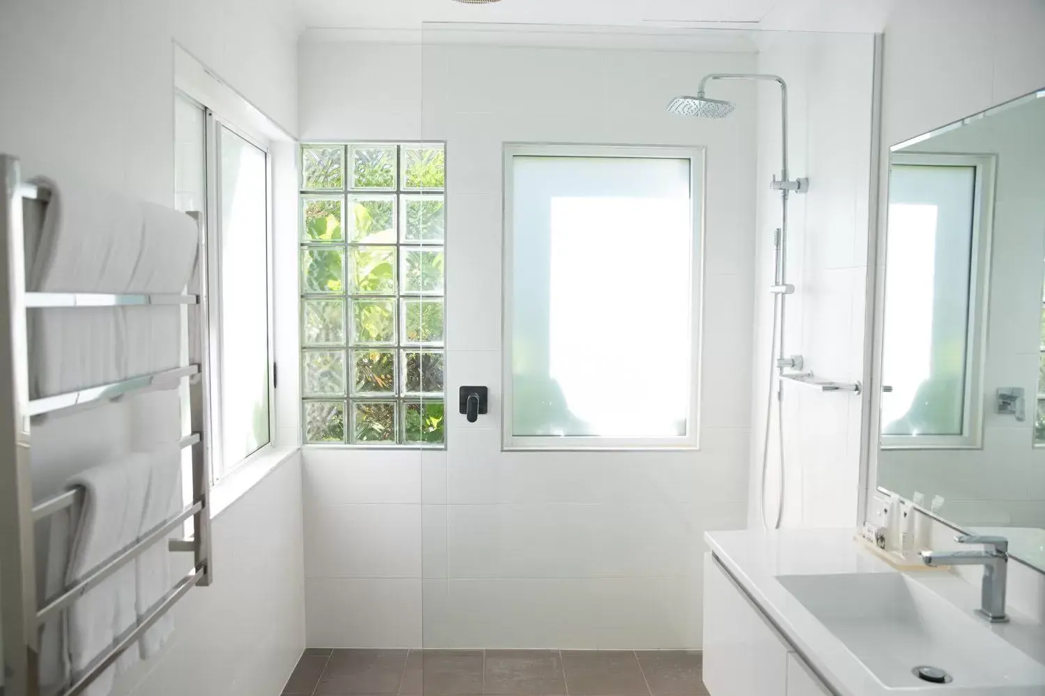 Two-Bedroom Apartment in Beaches Holiday Apartments - Official Onsite Reception & Check In Two-Bedroom Apartment in Beaches Holiday Apartments - Official Onsite Reception & Check In