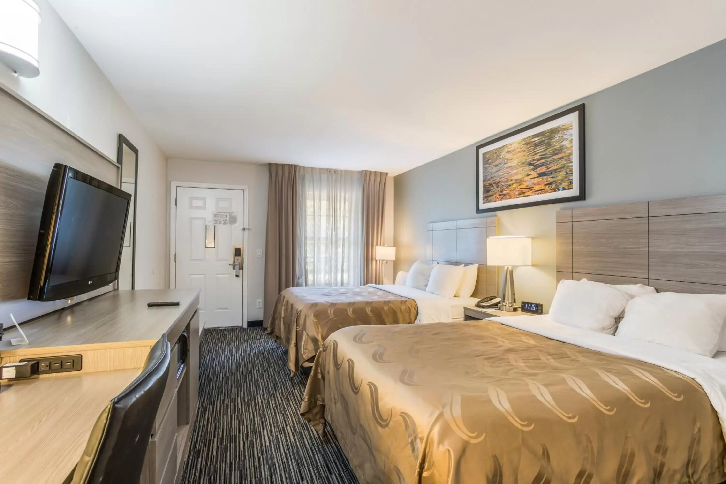 Double Room with Two Double Beds - Non-Smoking in Quality Inn Gallatin-Nashville Metro Double Room with Two Double Beds - Non-Smoking in Quality Inn Gallatin-Nashville Metro