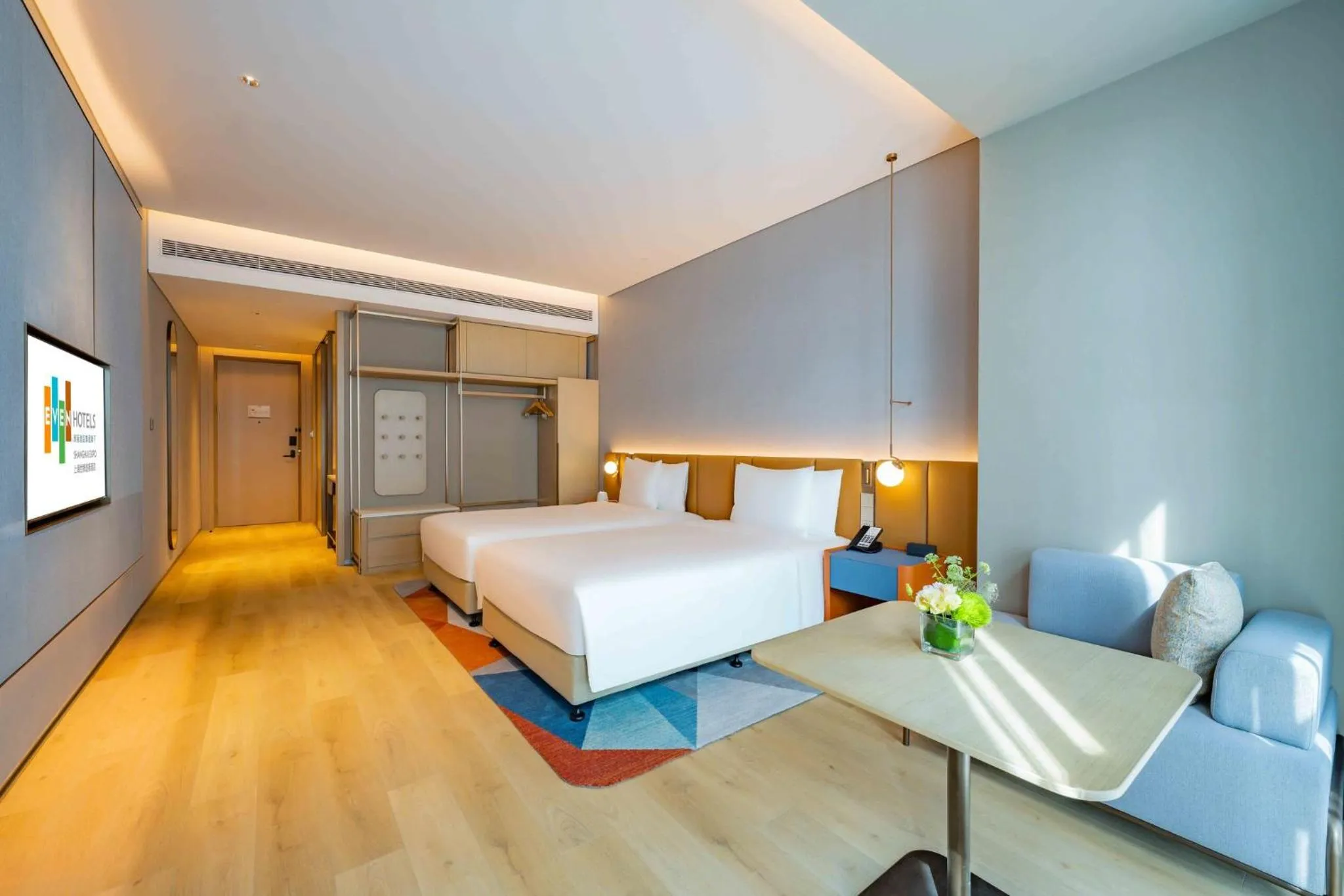 Photo of the whole room, Bed in EVEN Hotels Shanghai Expo by IHG