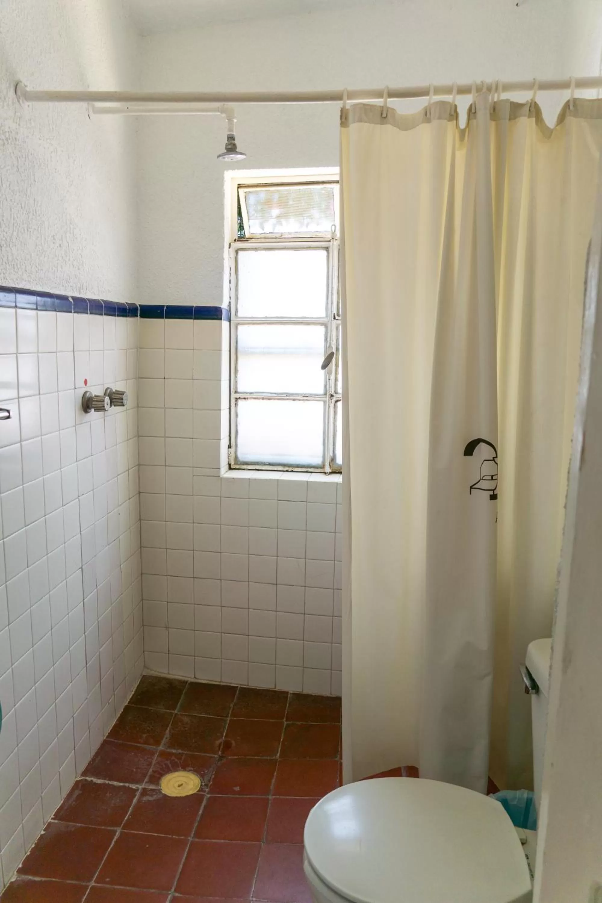 Bathroom in Hotel Colonial