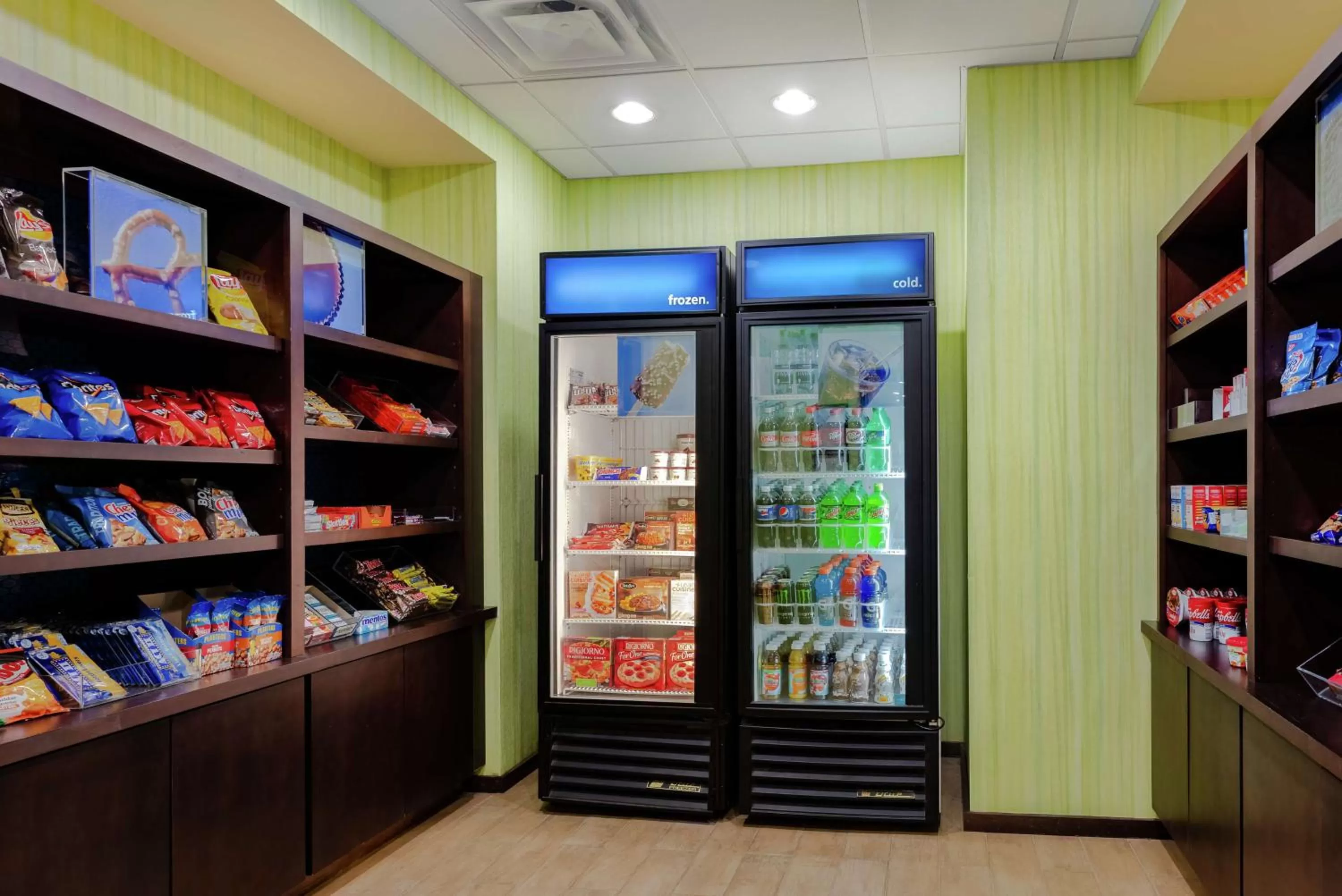 Restaurant/places to eat in Hampton Inn and Suites Adairsville/Calhoun Area