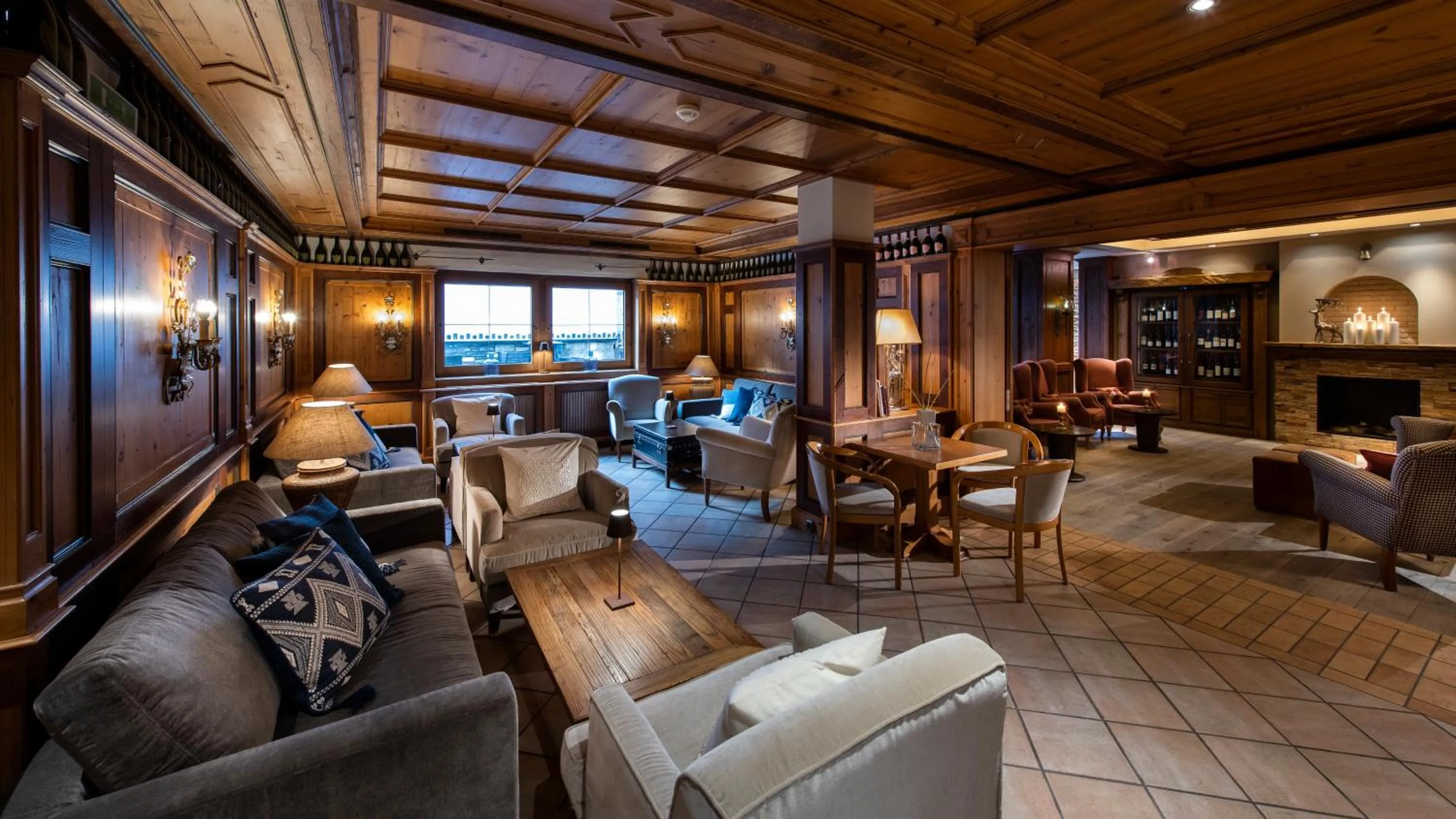 Lobby or reception in MANNI das Hotel