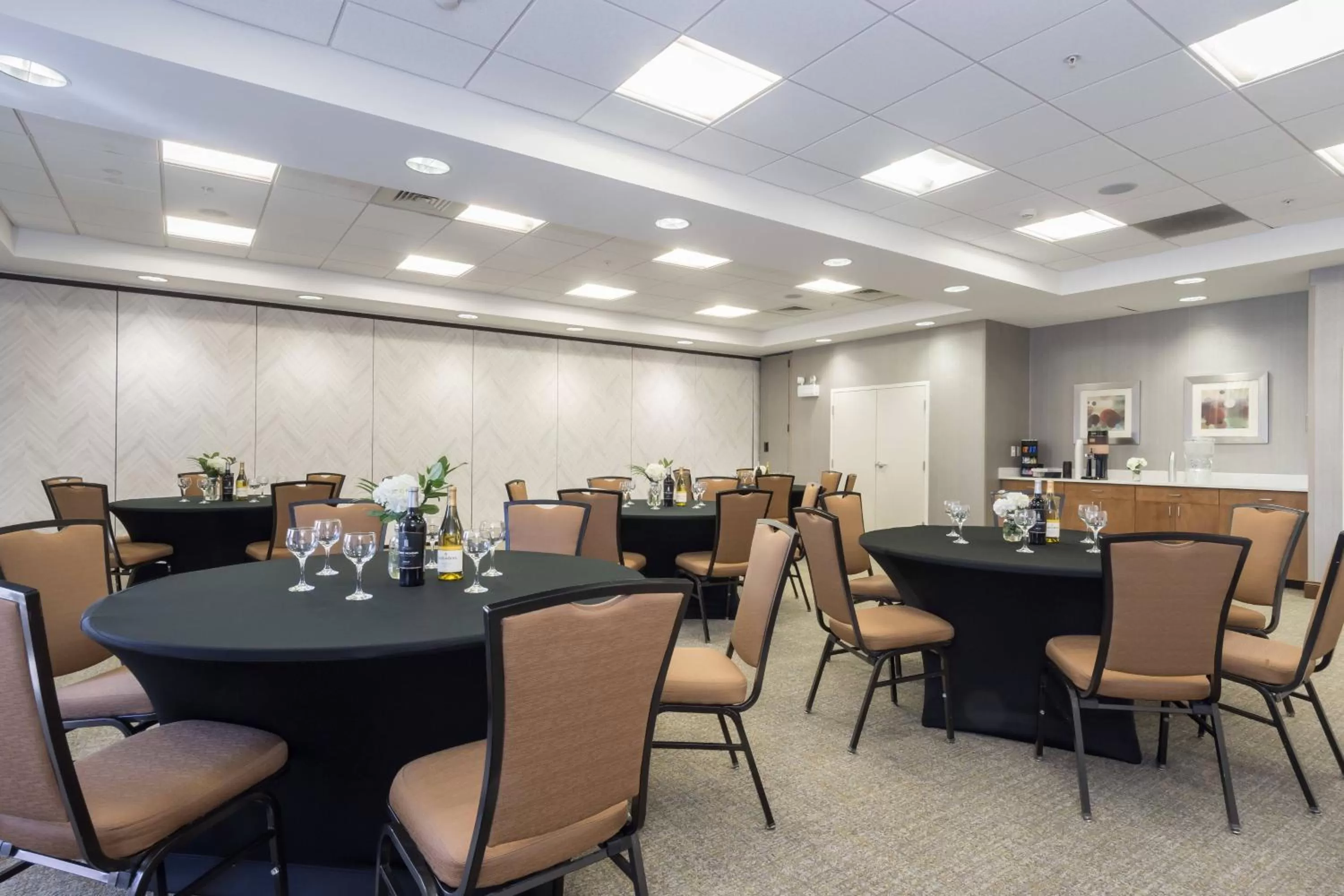 Meeting/conference room in SpringHill Suites by Marriott Charlotte Ballantyne