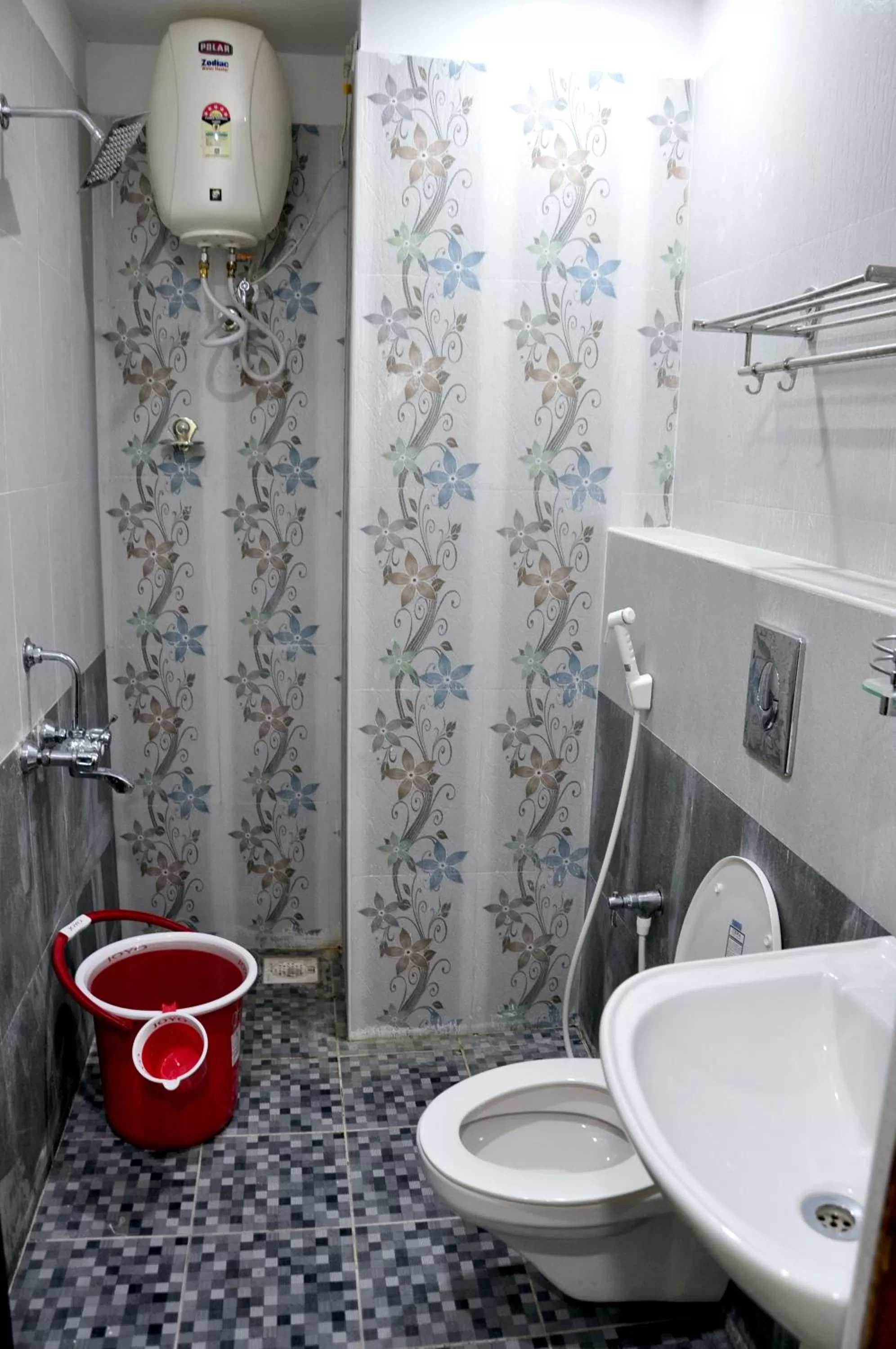 Bathroom in Hotel Anandhiram Heritage