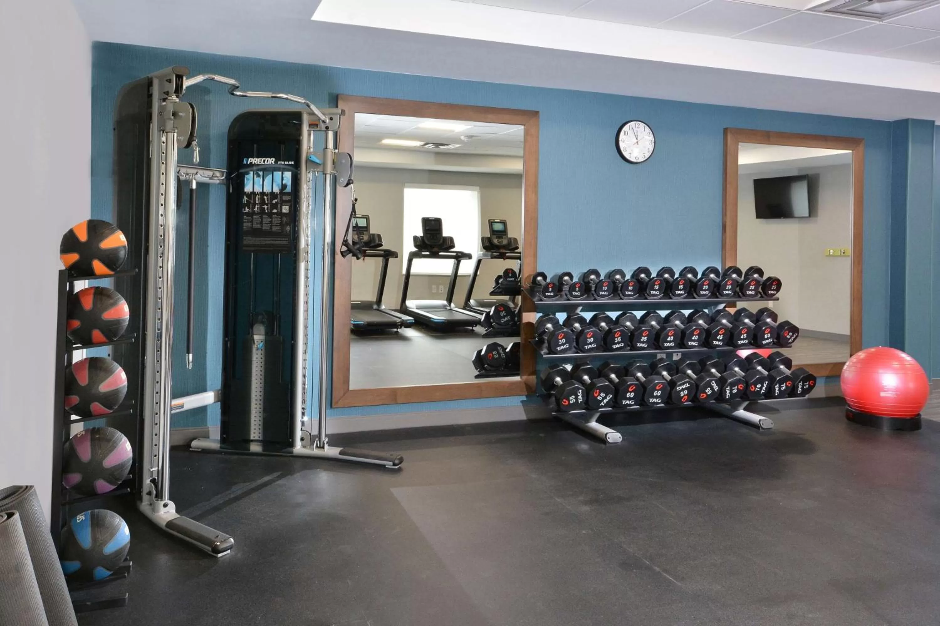 Fitness centre/facilities in Hampton Inn & Suites Charlotte North I 485