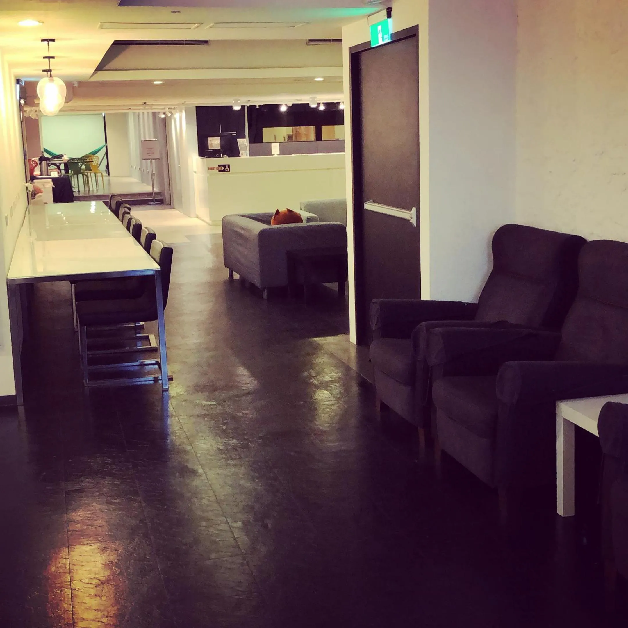 Communal lounge/ TV room in Single inn- KAOHSIUNG LINSEN