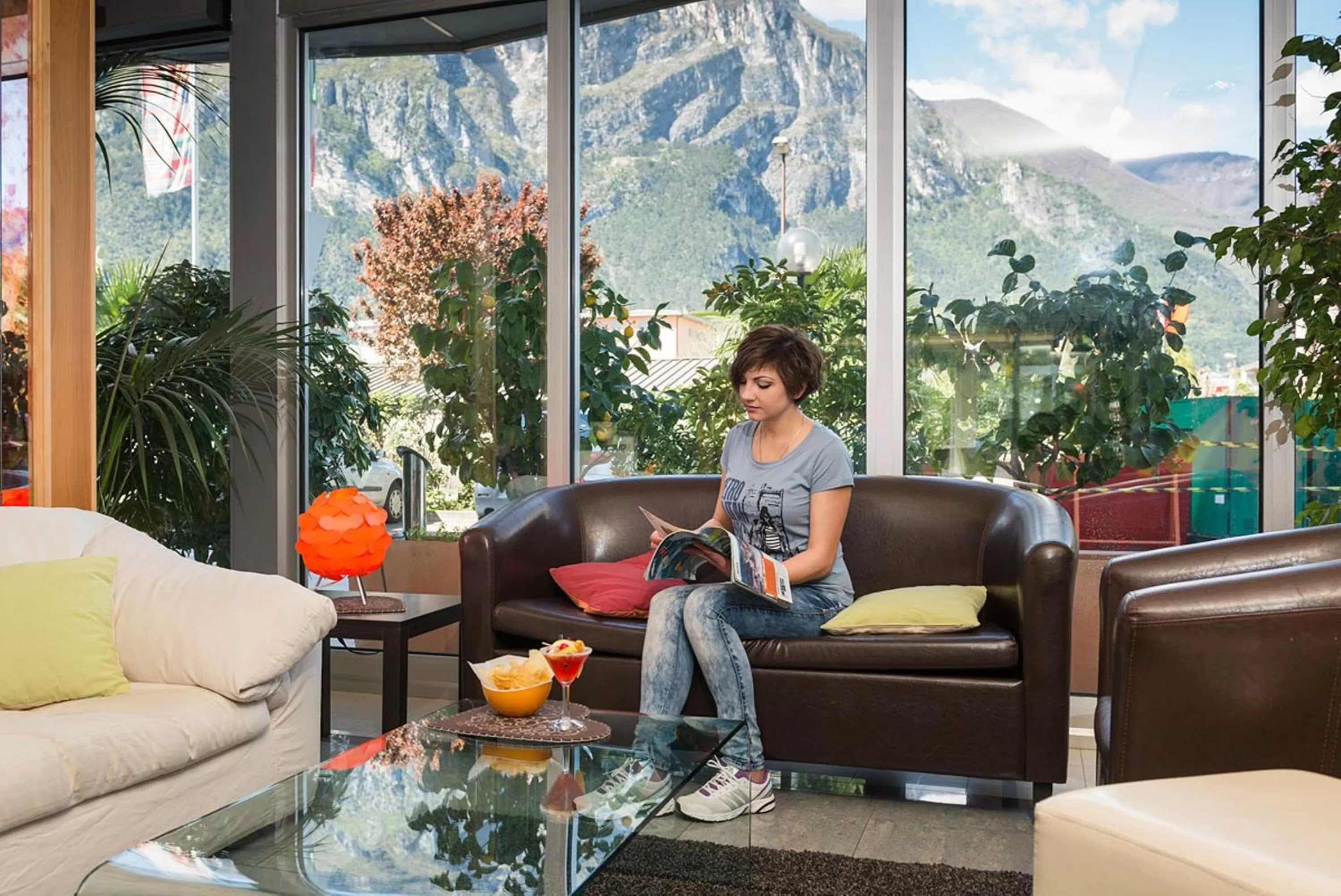 Lobby or reception in Ambassador Suite Hotel