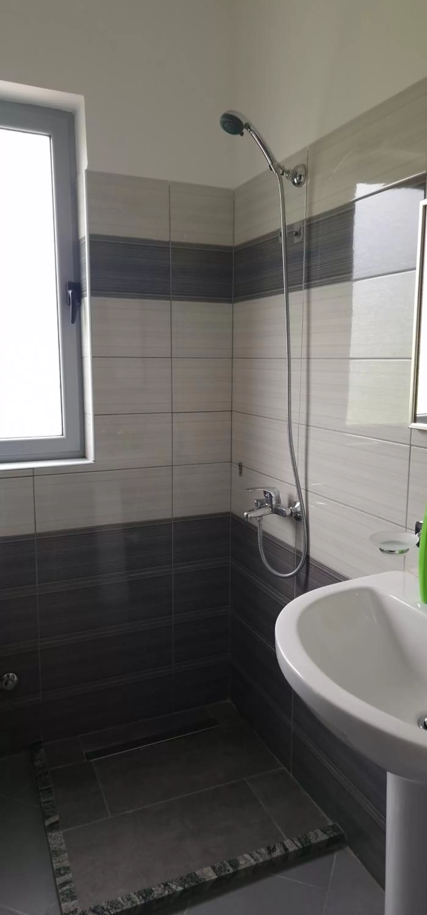 Shower, Bathroom in Hotel Baci