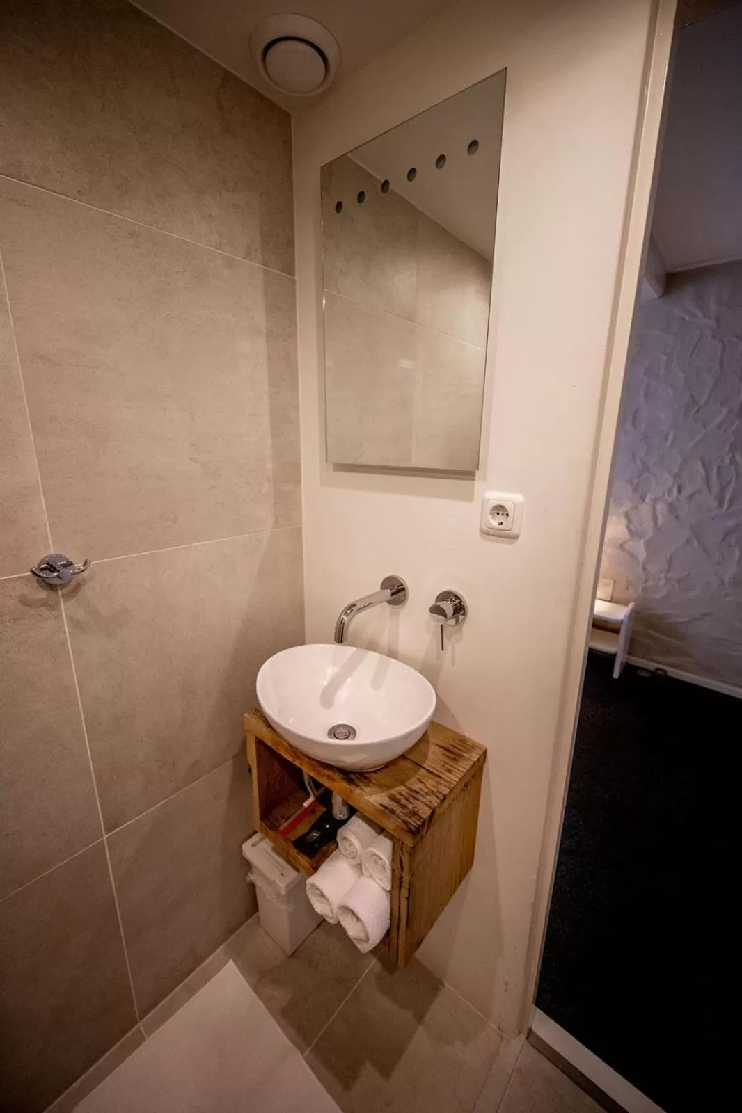 Bathroom in Boutique Hotel Elburg met Tapperij