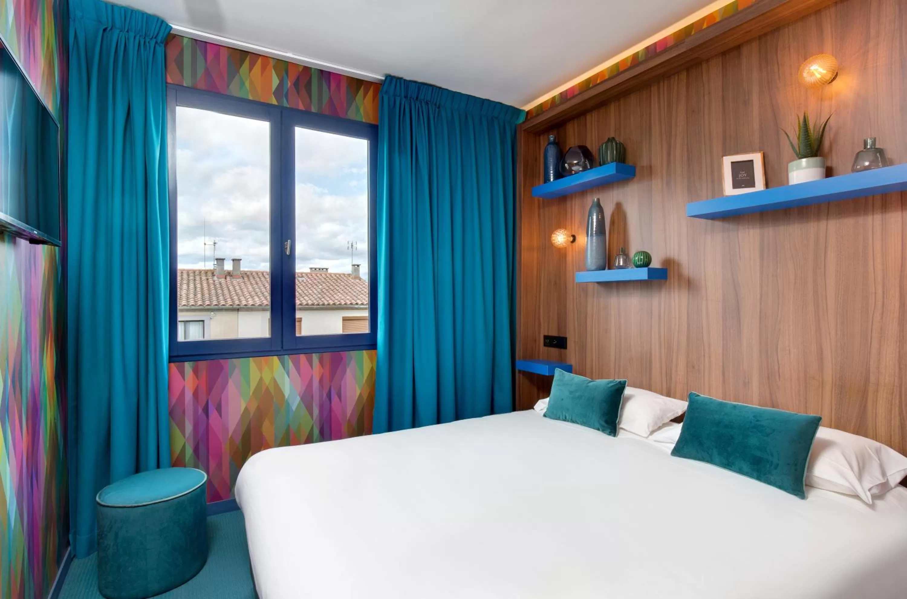 Bed in Hôtel Montmorency & Spa