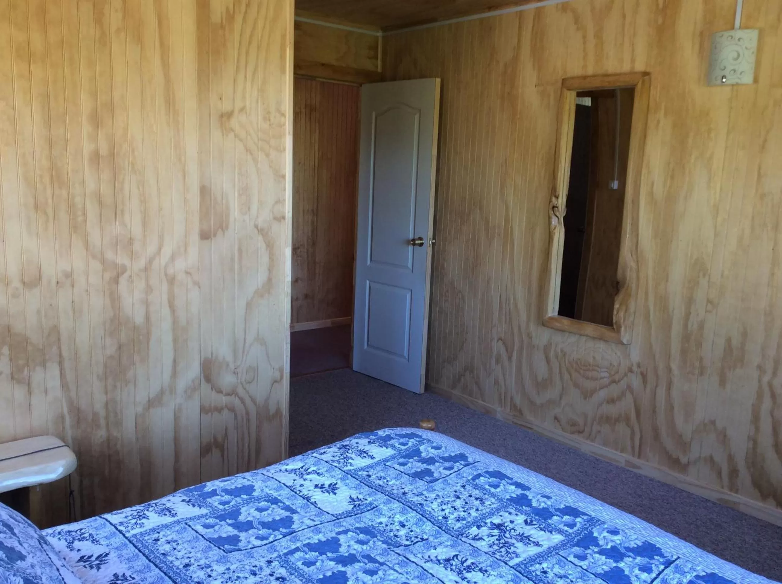 Photo of the whole room, Bed in Los Mañíos Del Queulat Puyuhuapi