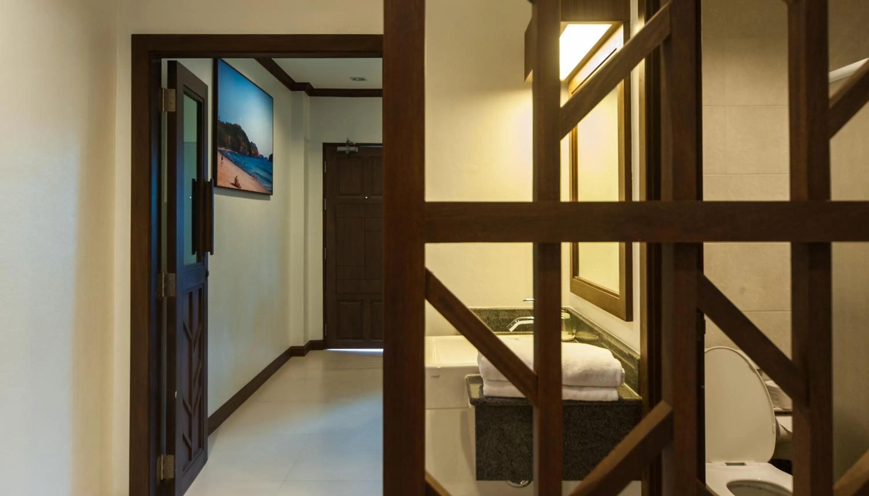 Toilet, Bed in Ratana Hill Patong