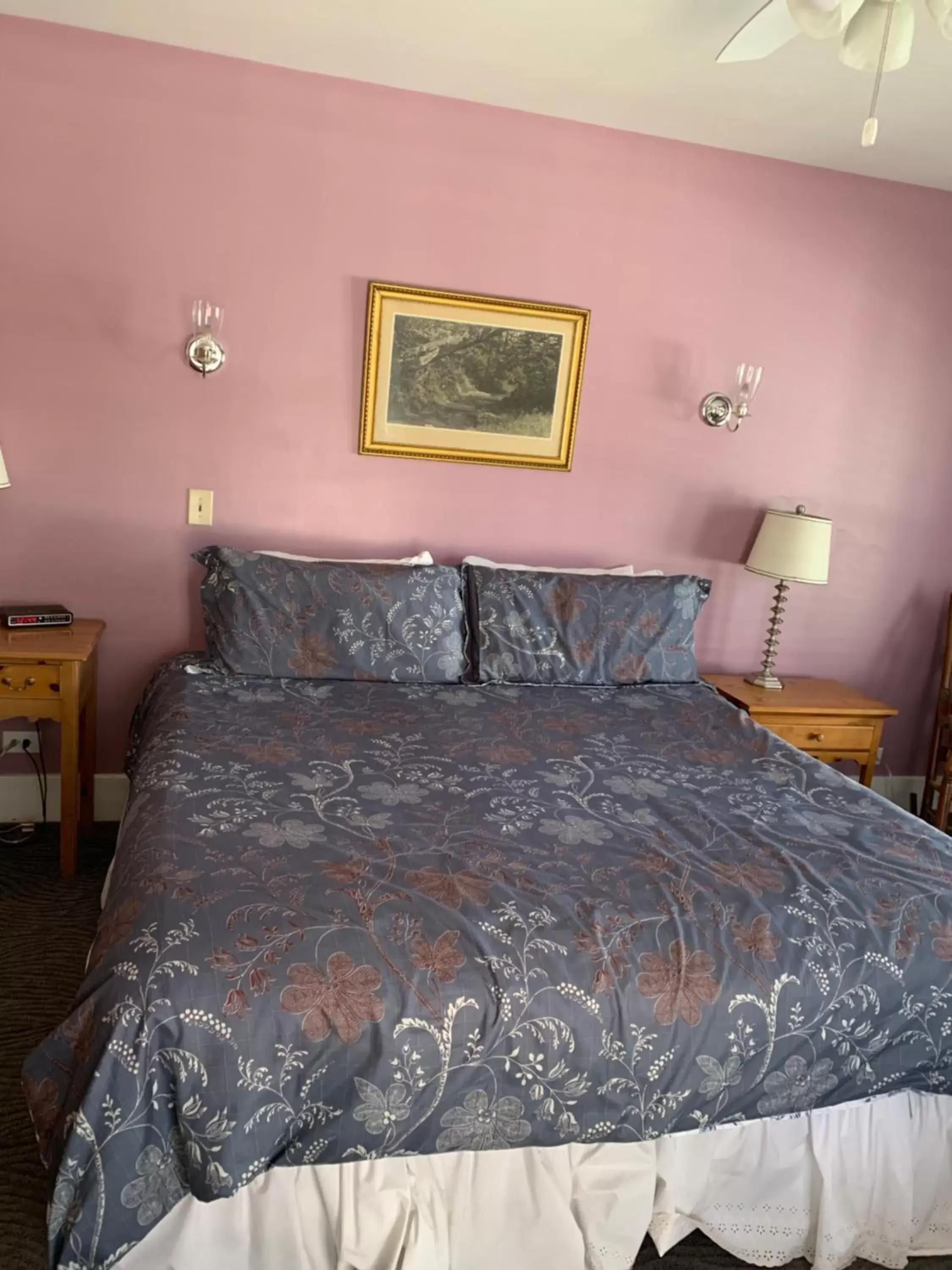 King Room - Room With A View in The Inn at Union Pier King Room - Room With A View in The Inn at Union Pier