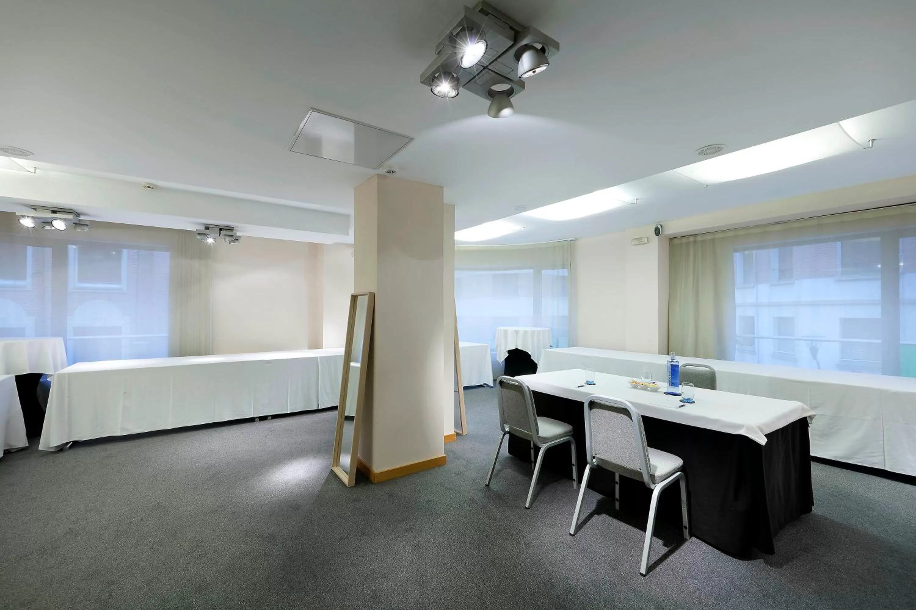 Business facilities in Hesperia Bilbao