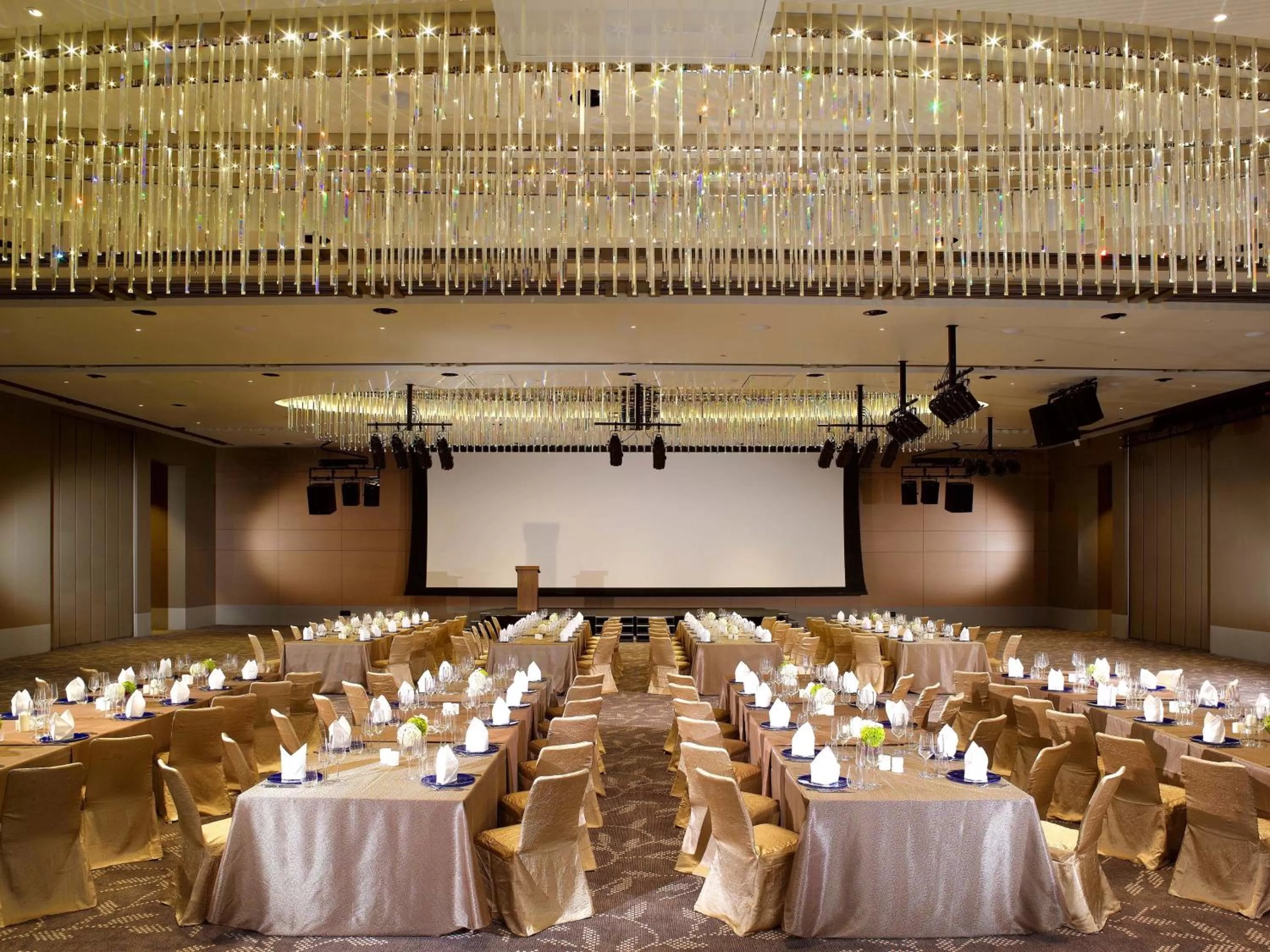 Business facilities in One Farrer Hotel