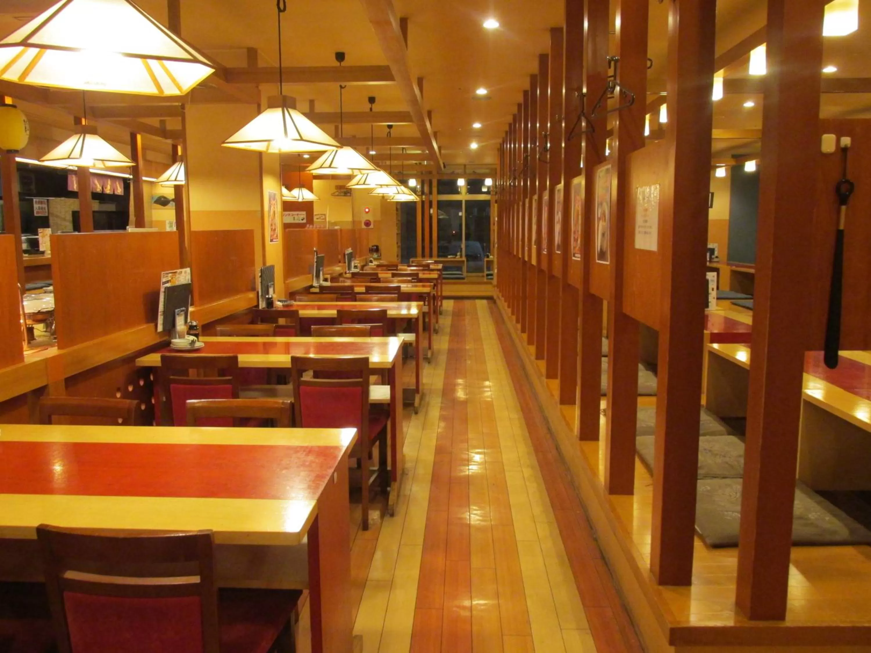 Restaurant/places to eat in Daiwa Roynet Hotel Akita