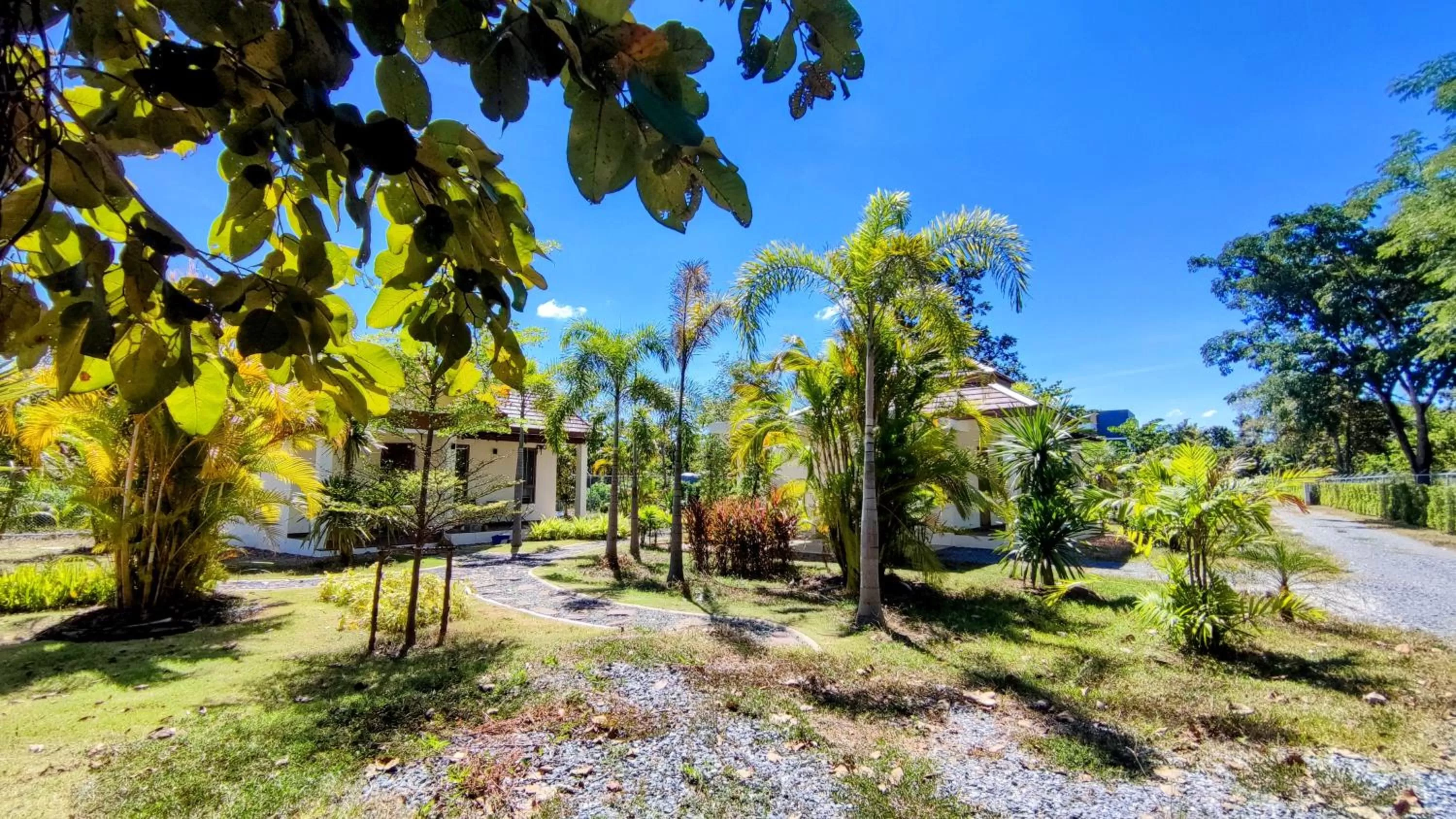 Garden in Isan Golf & Adventure Hotel