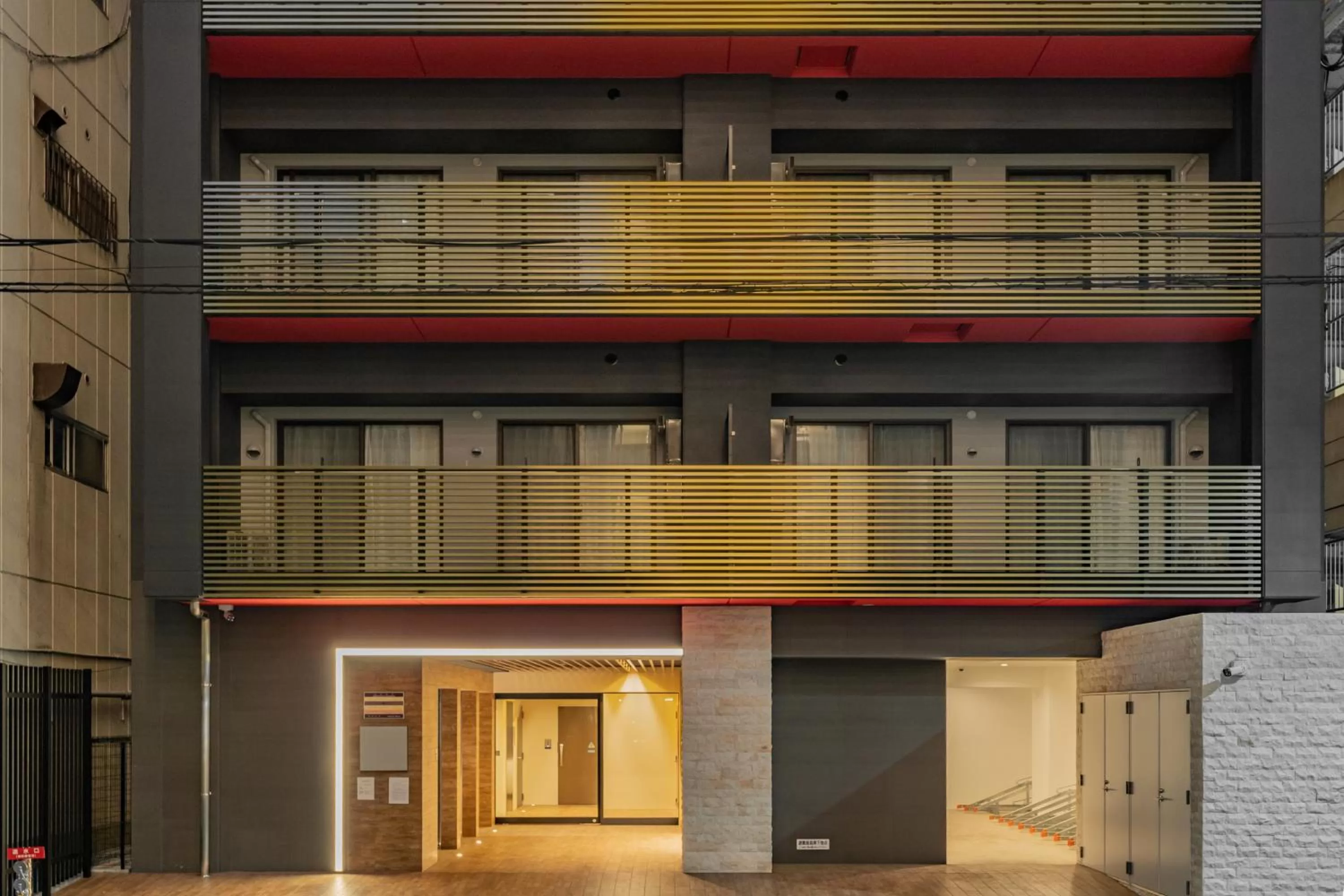 Property building in 谷町君ホテル WE 難波28