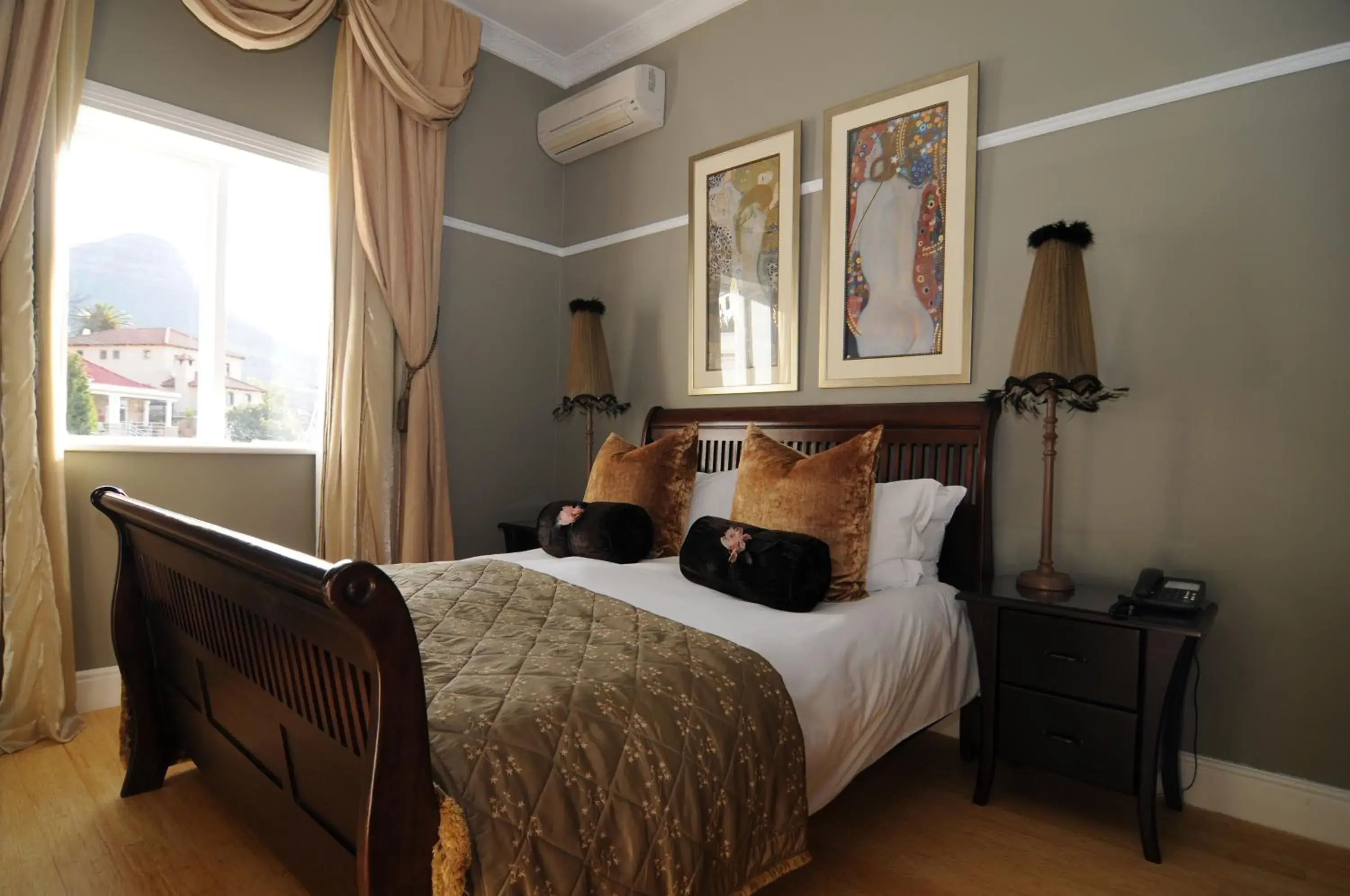 Twin/Double Room - single occupancy in Abbey Manor Luxury Guesthouse Twin/Double Room - single occupancy in Abbey Manor Luxury Guesthouse