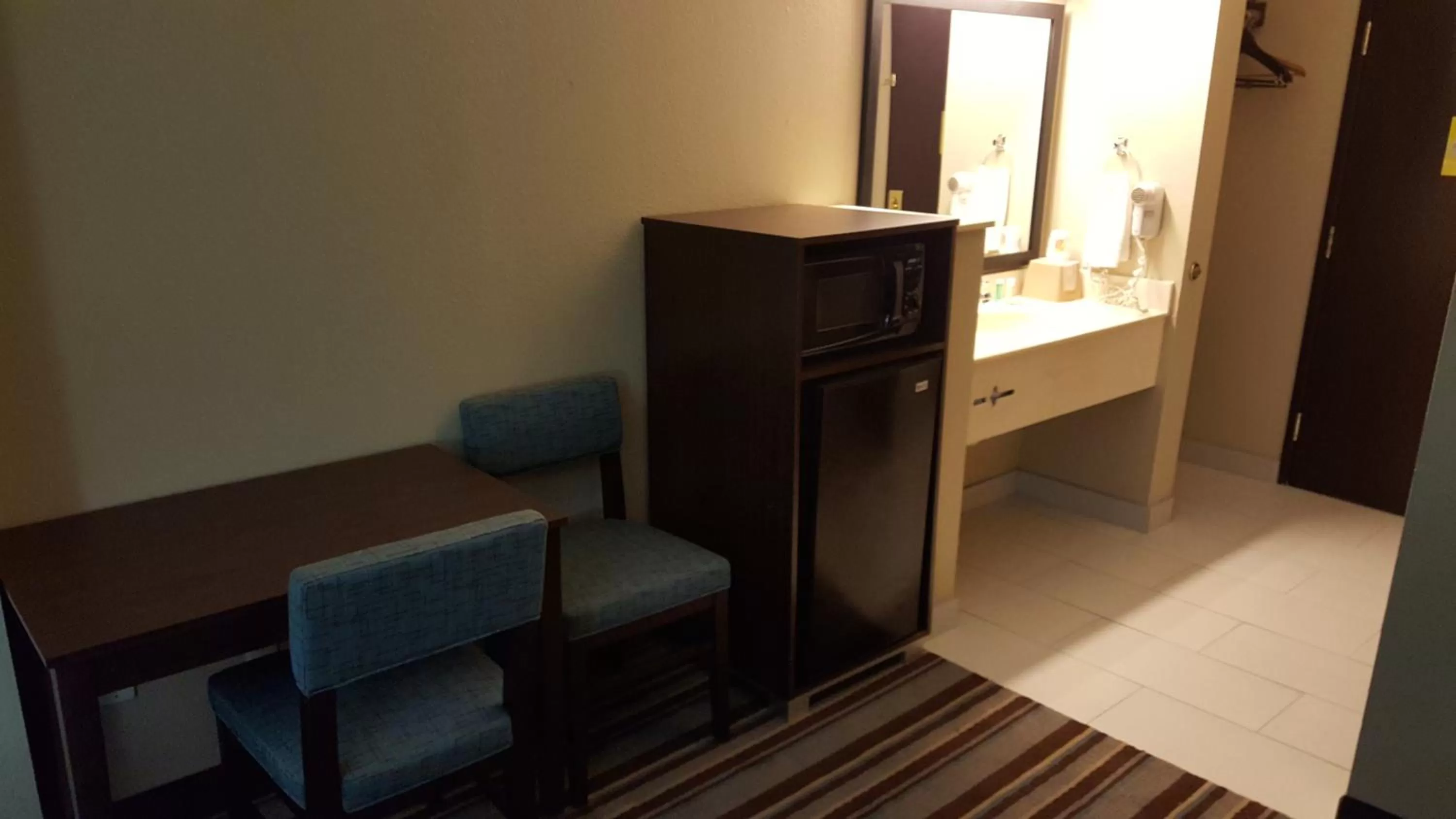 Decorative detail in Super 8 by Wyndham Port Arthur/Nederland Area