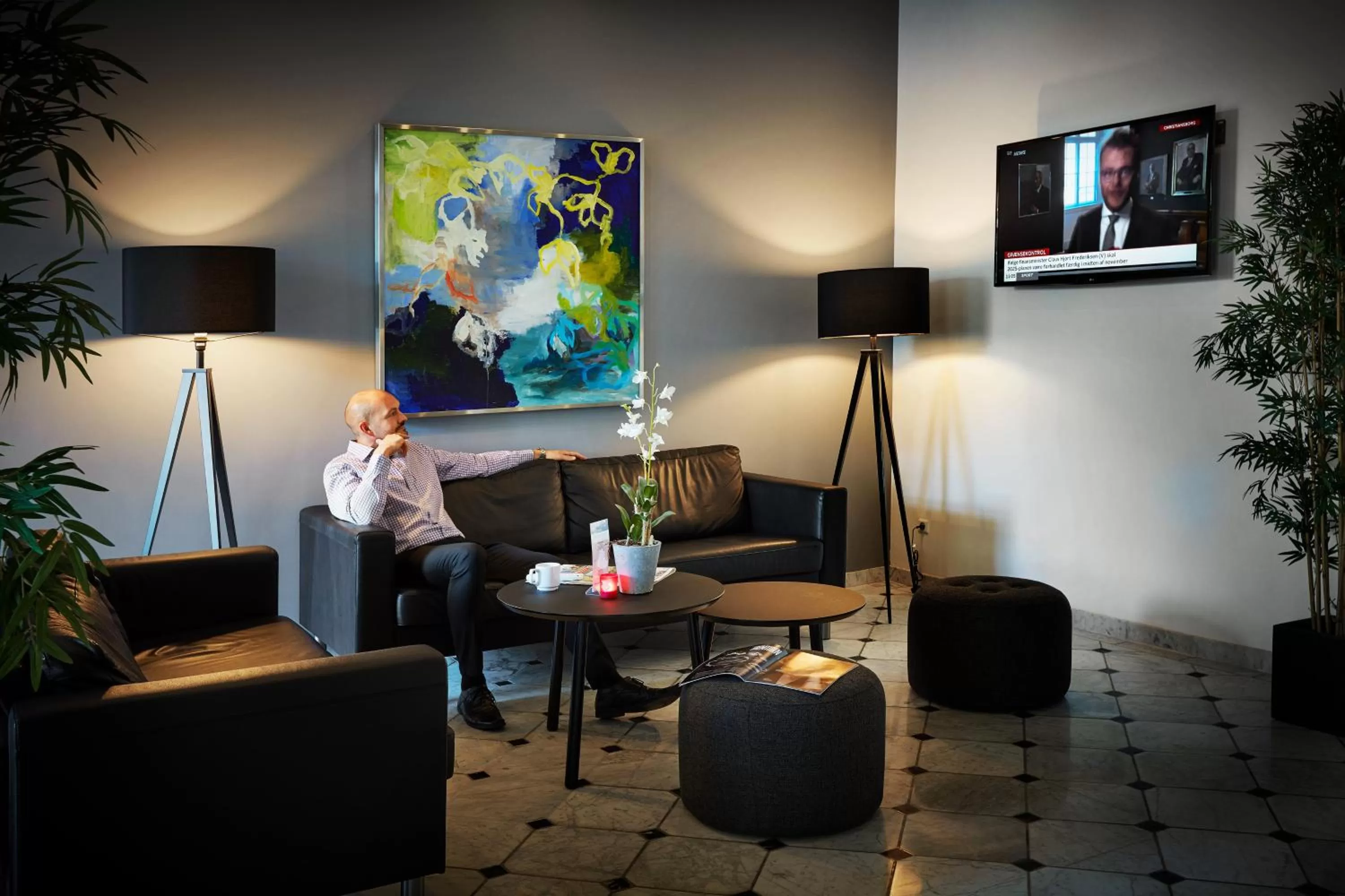 Communal lounge/ TV room in Cabinn Esbjerg