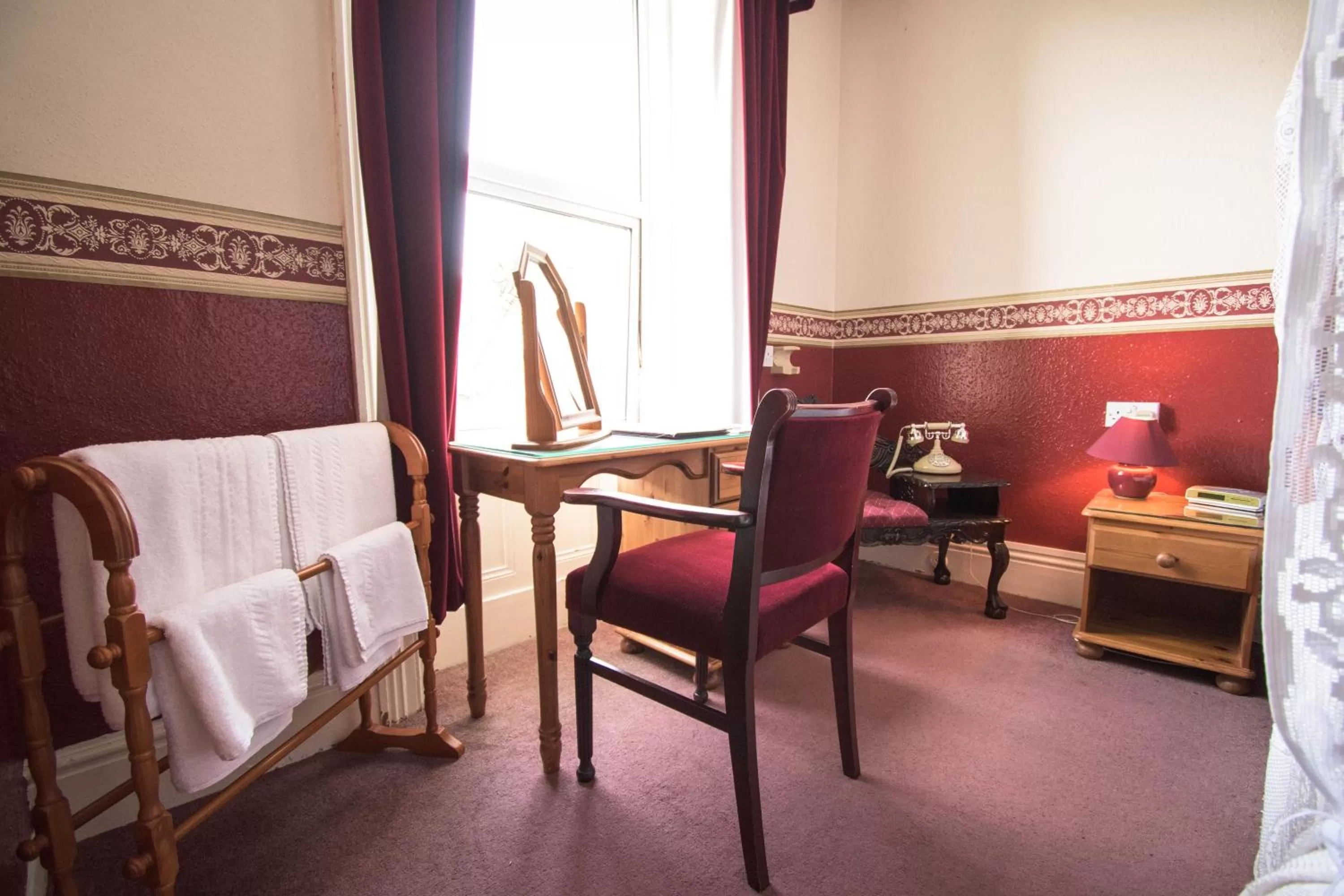 Bed in Pinegrove Hotel