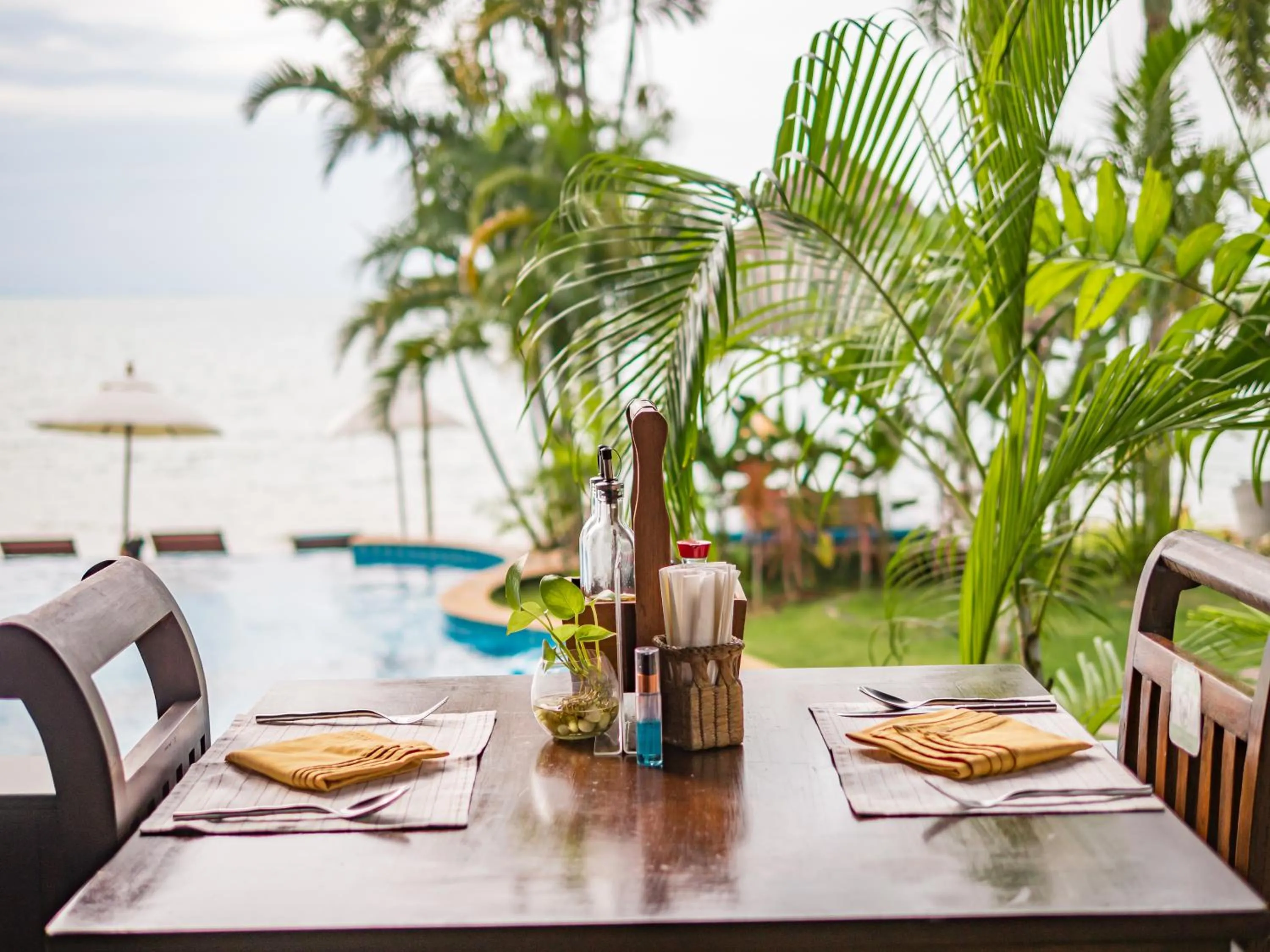 Restaurant/places to eat in Sea Valley Resort