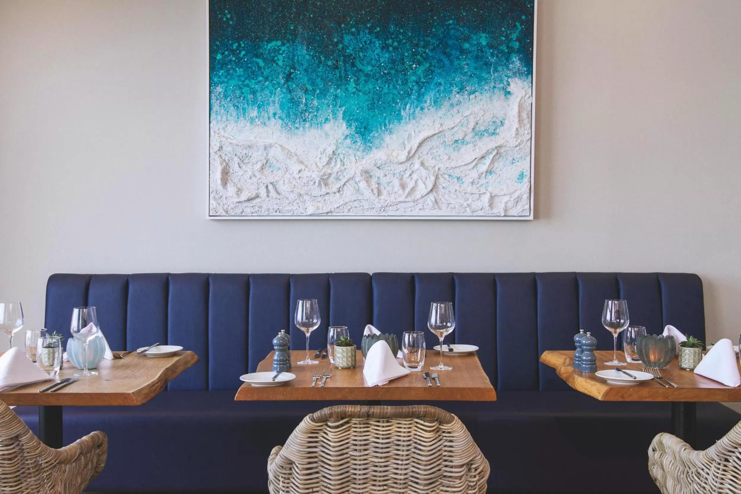 Restaurant/places to eat in Esplanade Hotel