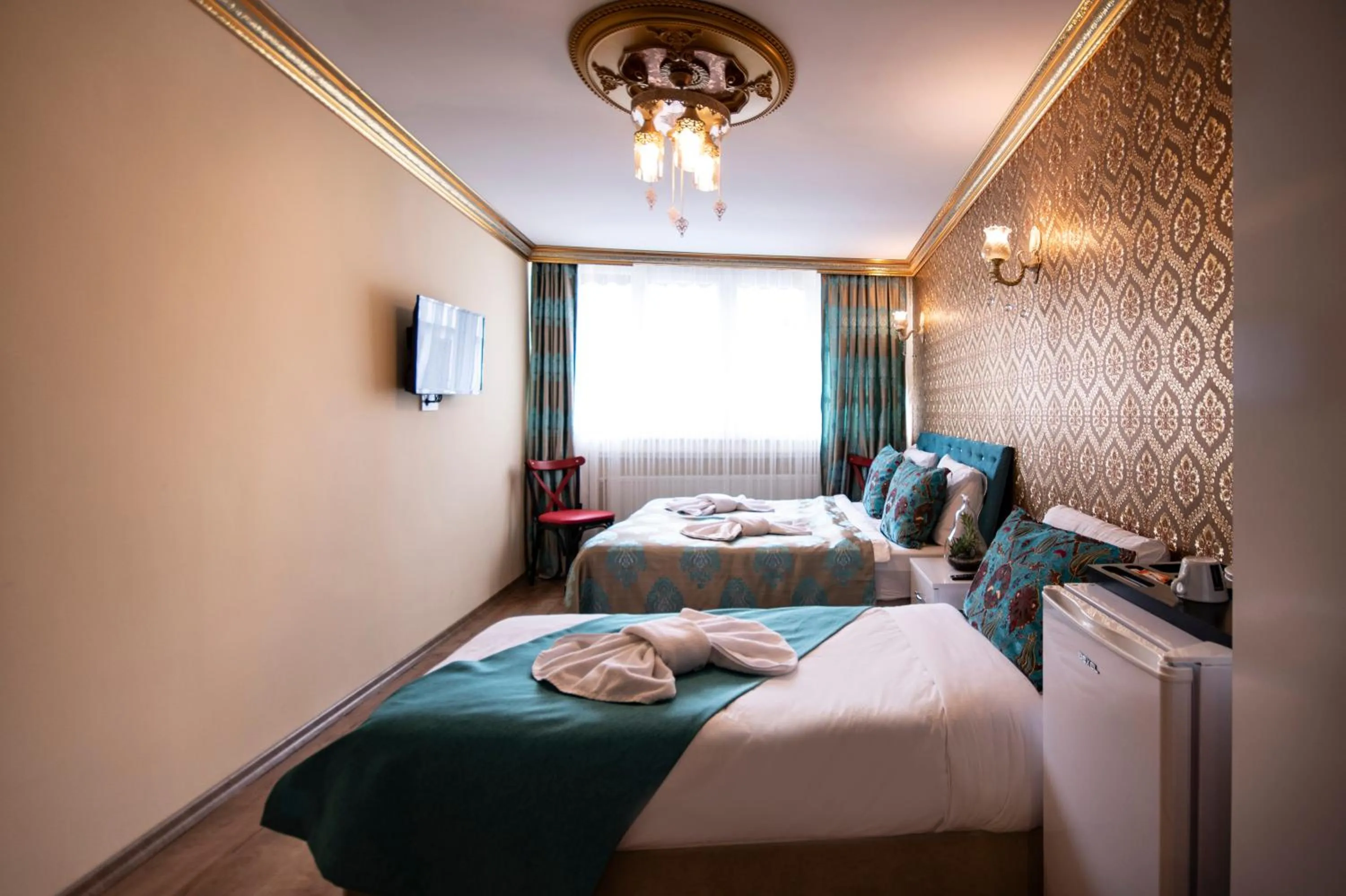 Bed in Paris Garden Hotel Istanbul