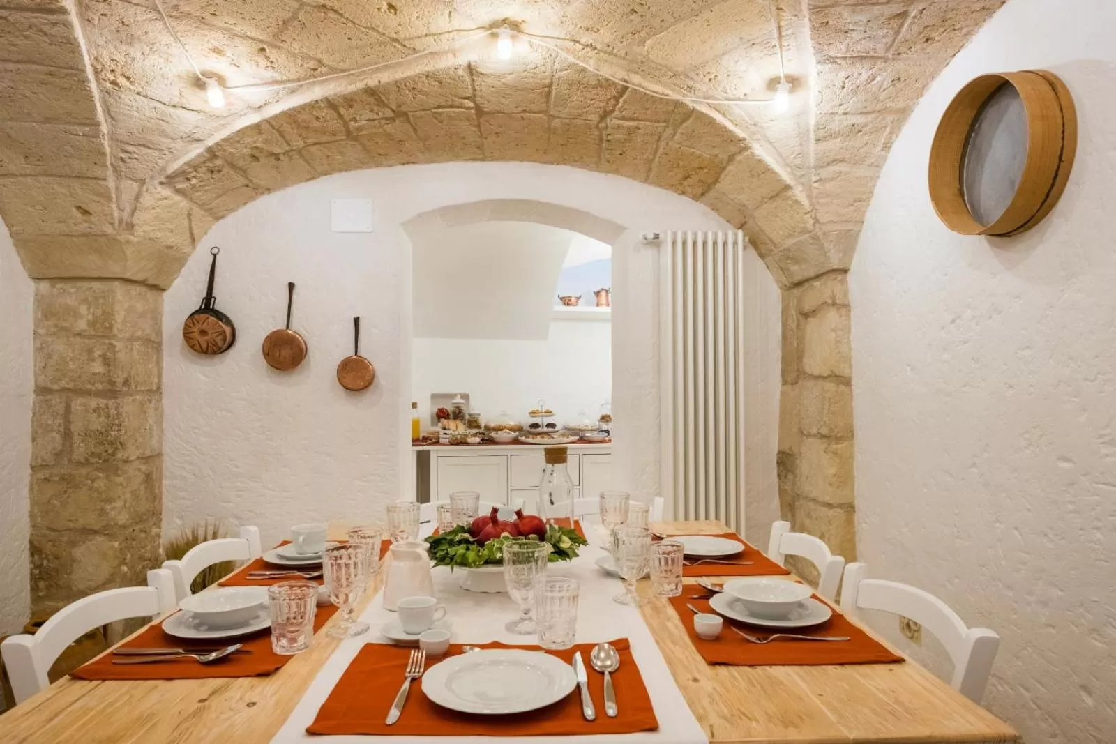 Living room, Restaurant/Places to Eat in Amatè Suite