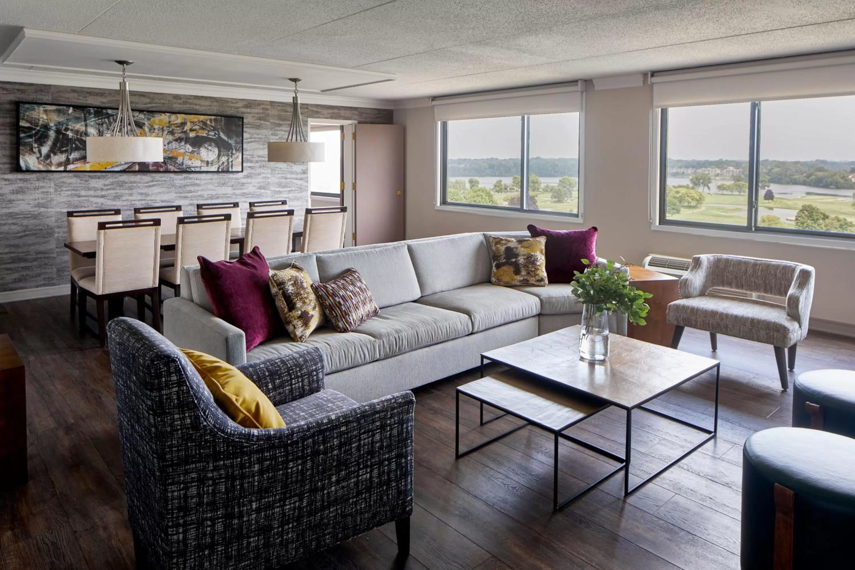 Bedroom in Ann Arbor Marriott Ypsilanti at Eagle Crest