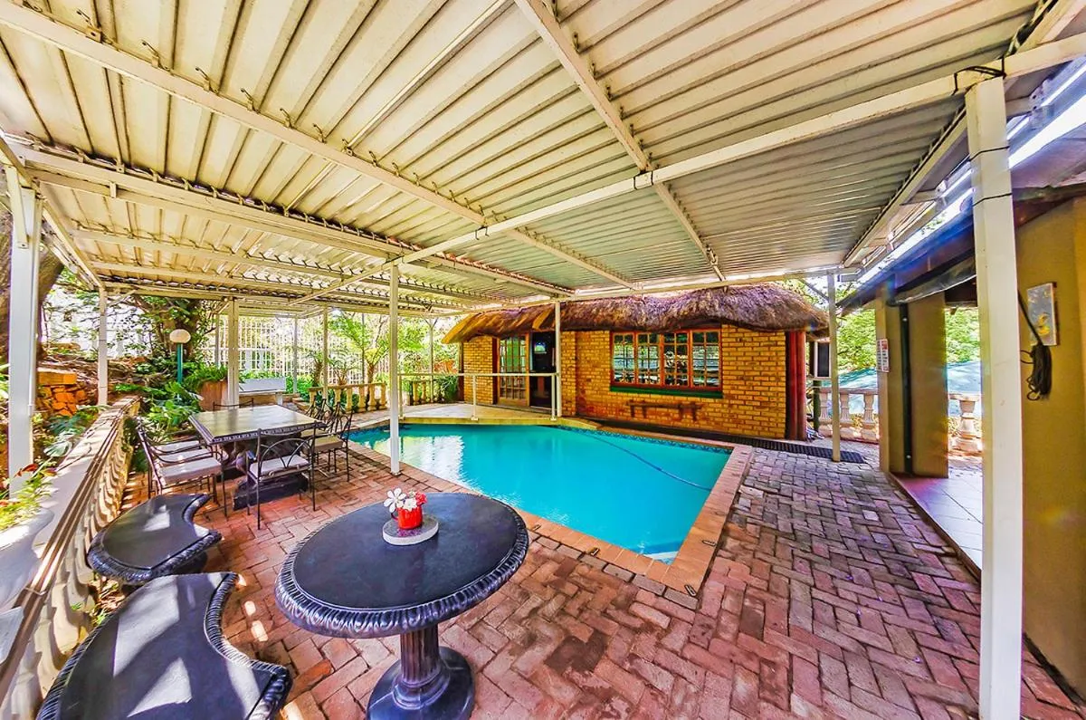 Amper Bo Guest House